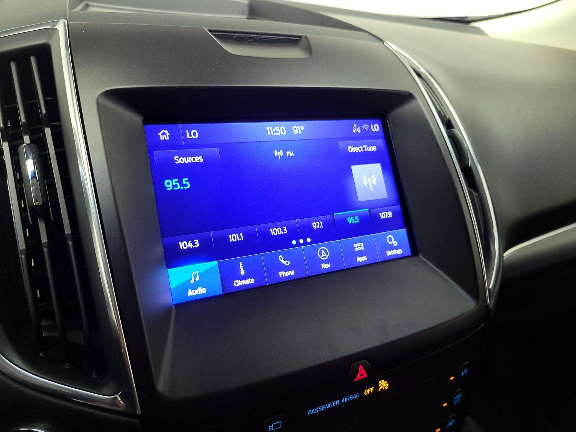 Thumbnail: 2020 Ford Edge - 16