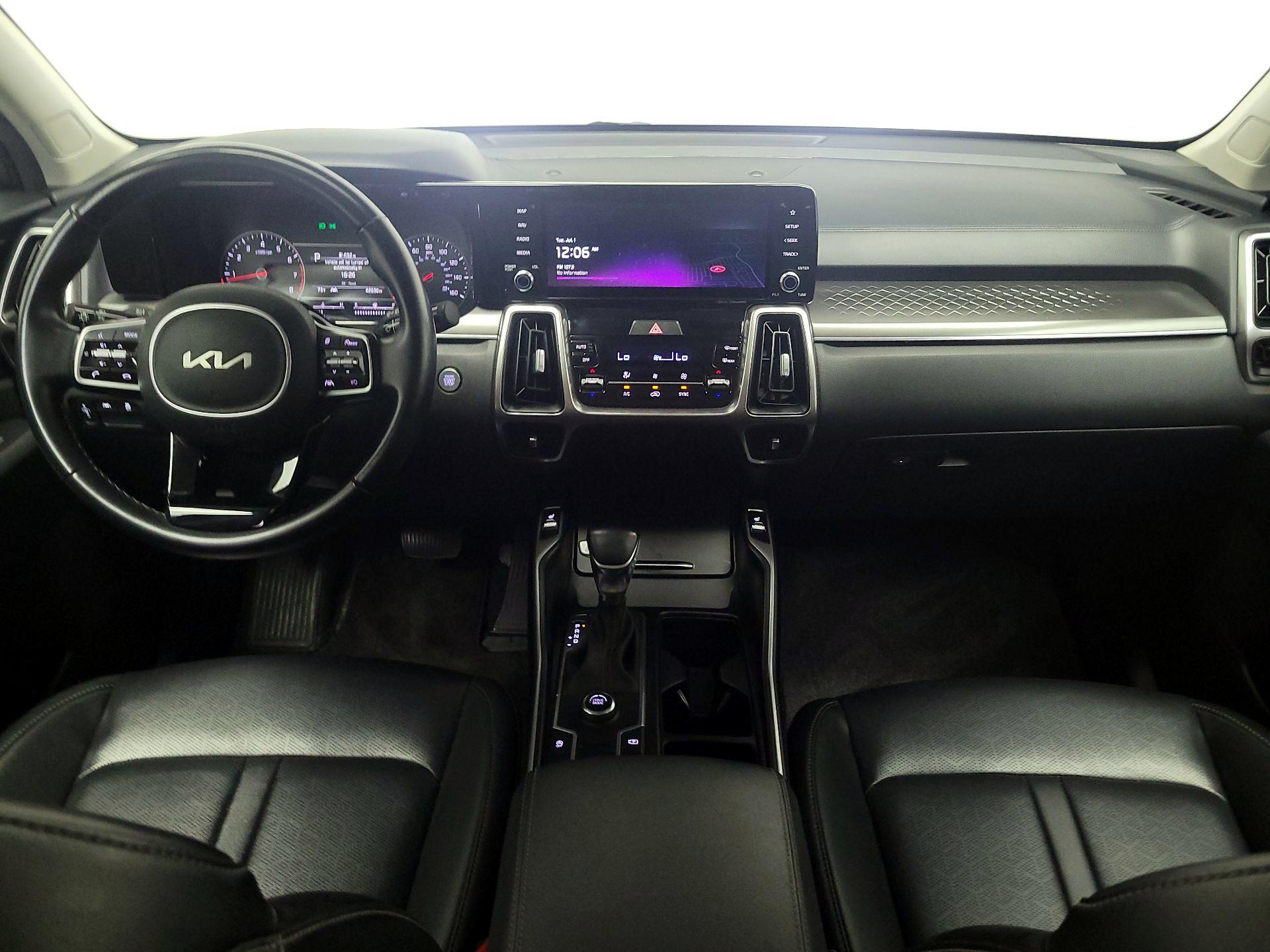 Thumbnail: 2022 Kia Sorento - 9