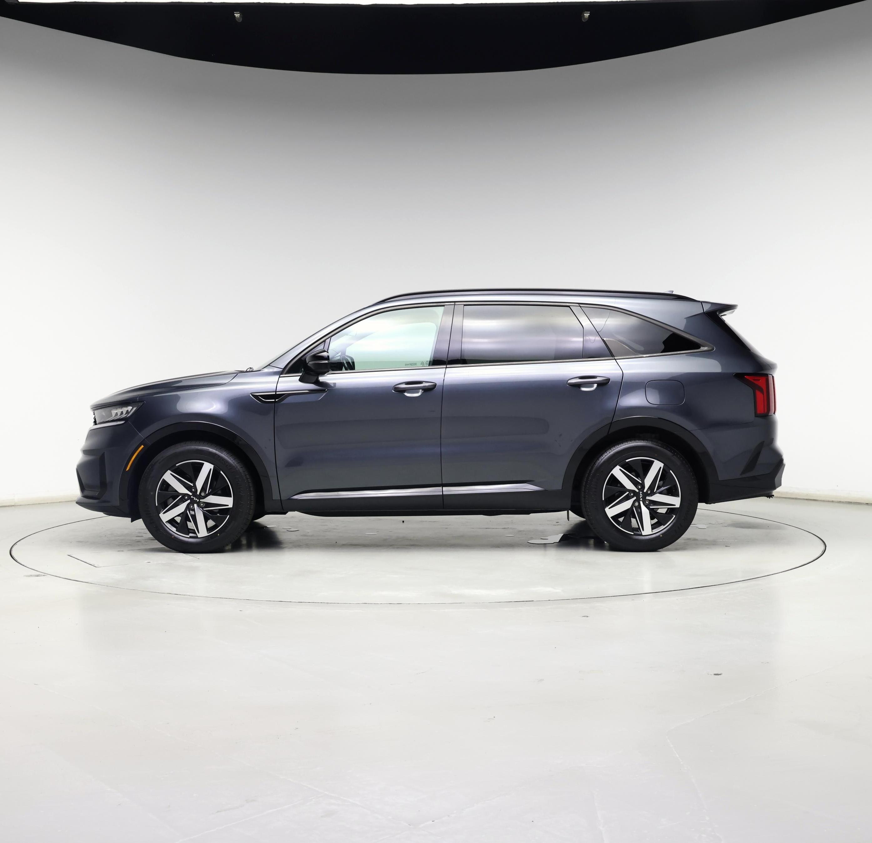 Thumbnail: 2022 Kia Sorento - 3