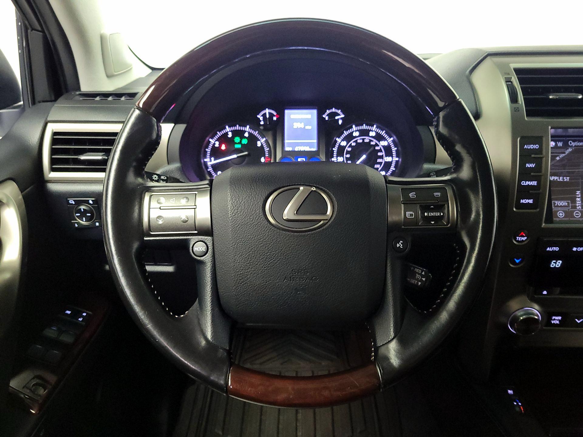Thumbnail: 2019 Lexus GX - 10