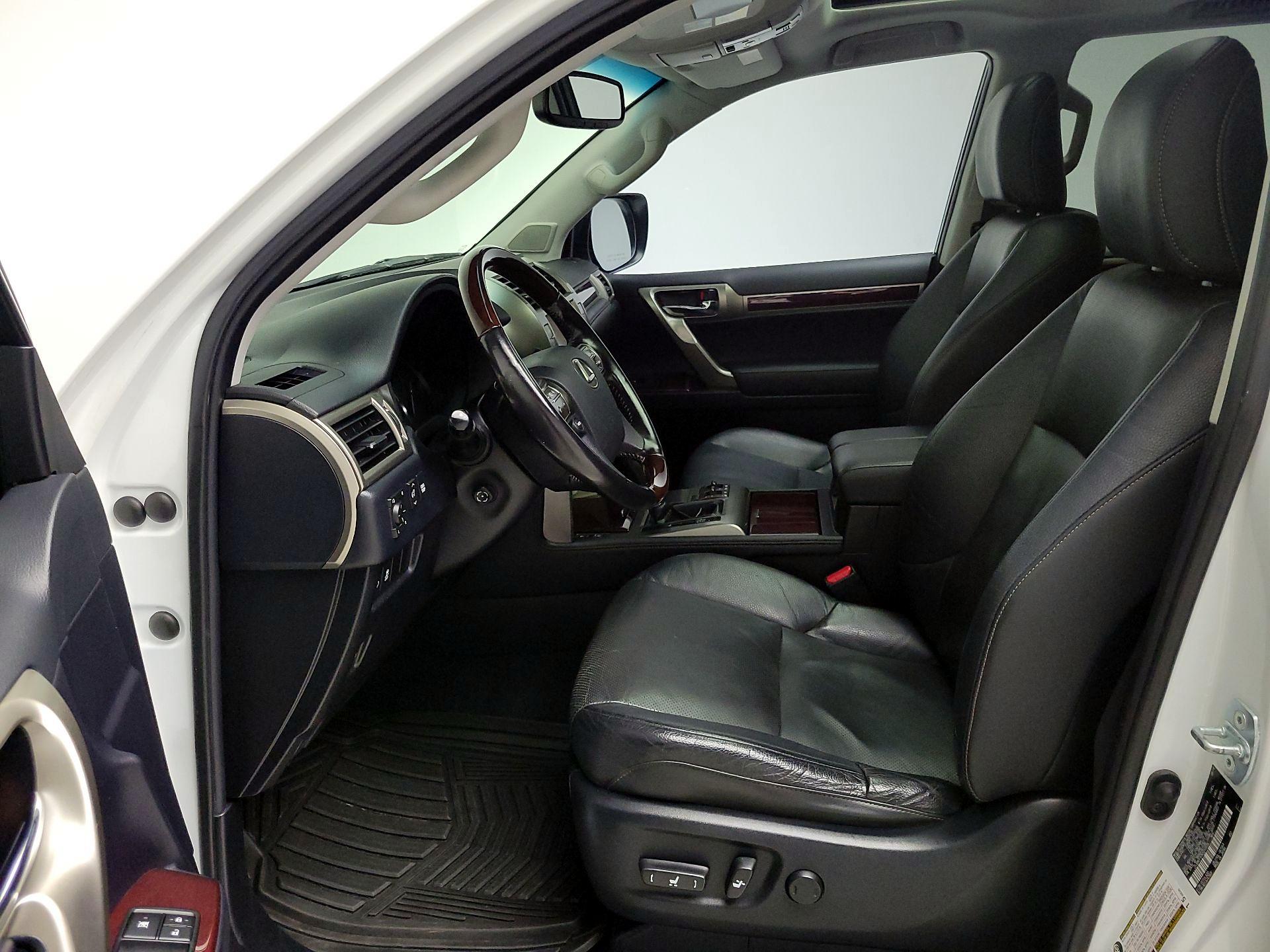 Thumbnail: 2019 Lexus GX - 11