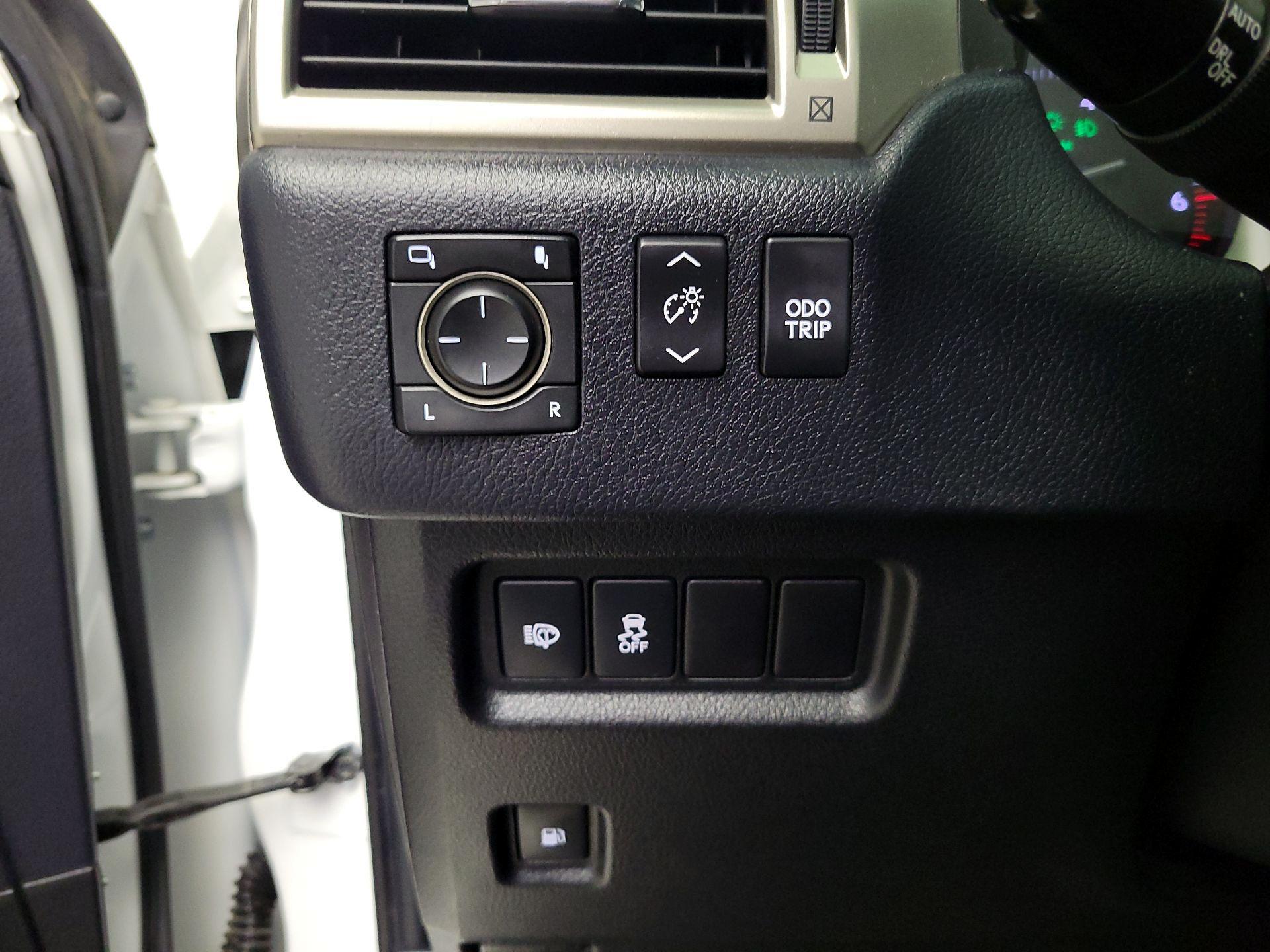 Thumbnail: 2019 Lexus GX - 13