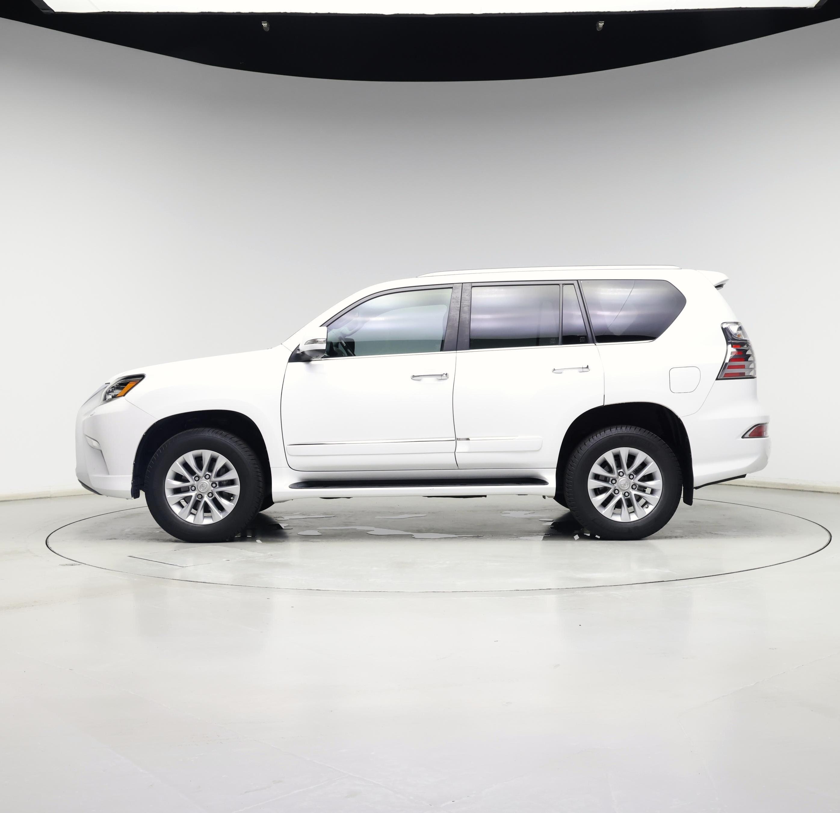 Thumbnail: 2019 Lexus GX - 3