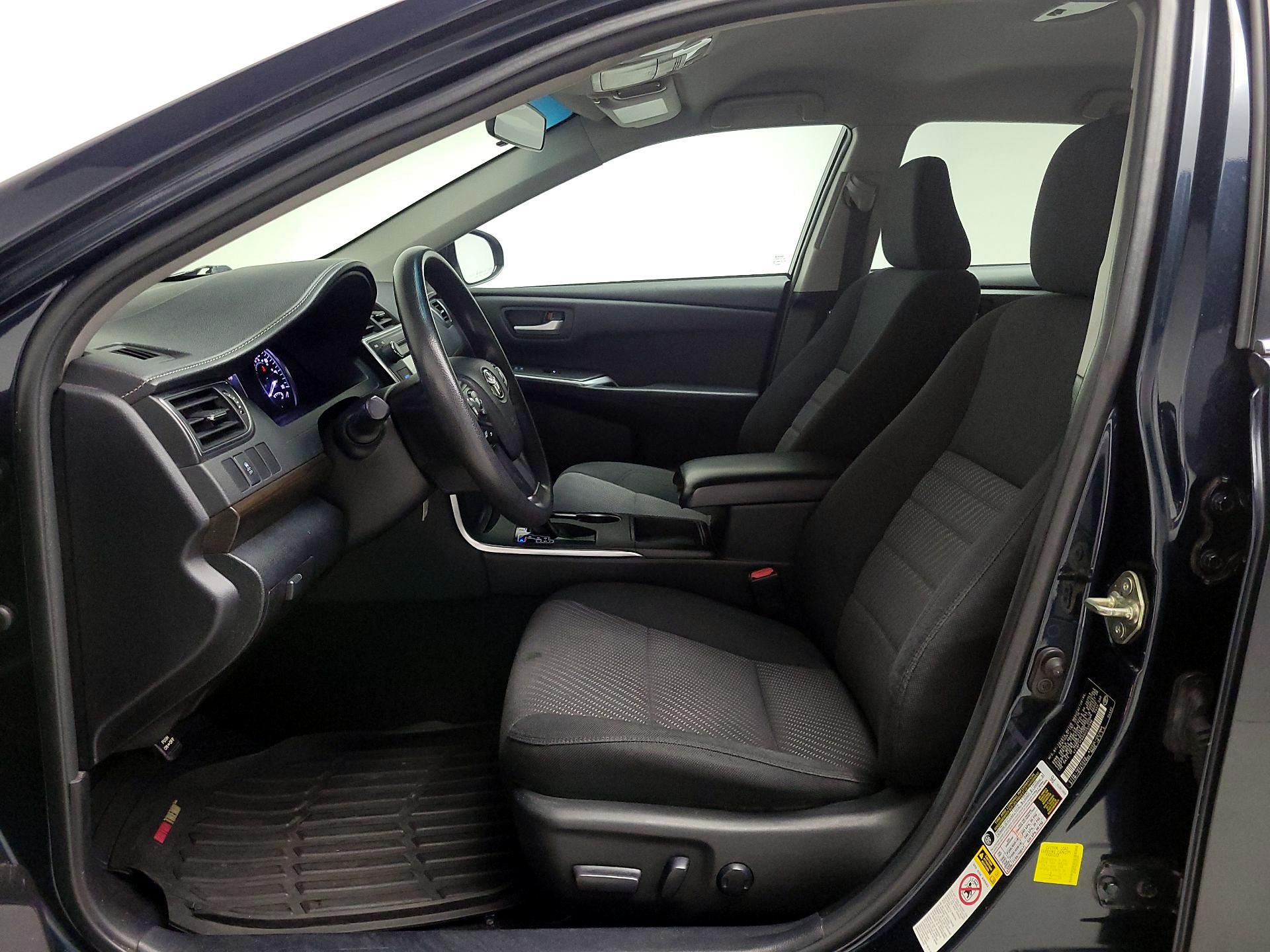 Thumbnail: 2016 Toyota Camry - 11