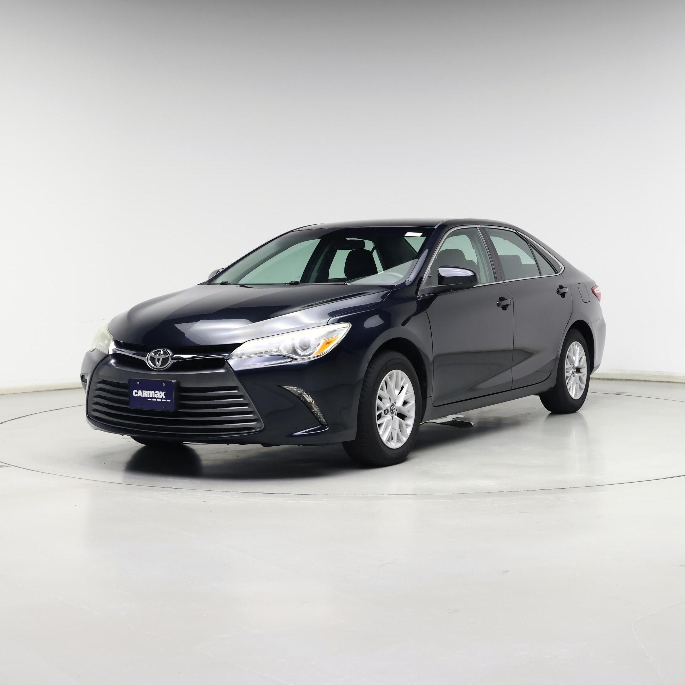Thumbnail: 2016 Toyota Camry - 4