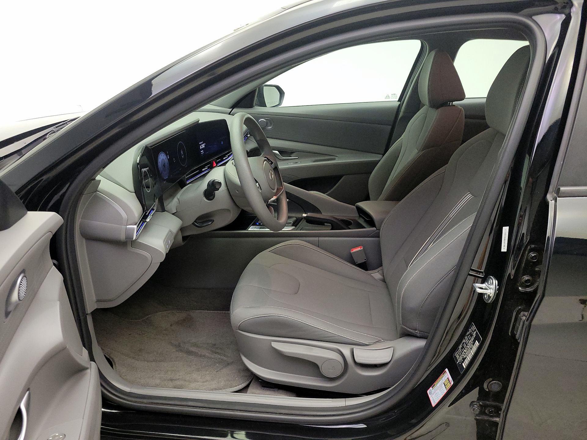 Thumbnail: 2024 Hyundai Elantra - 11