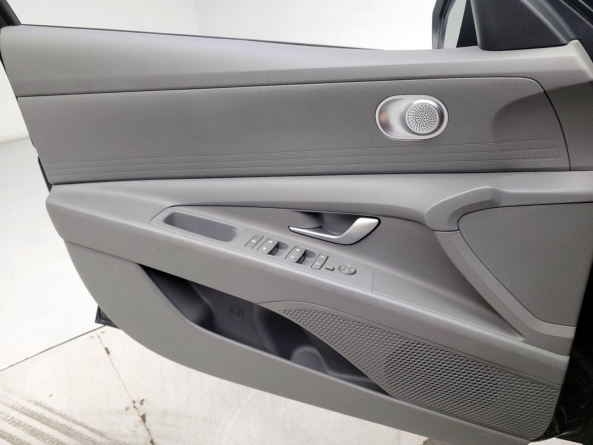 Thumbnail: 2024 Hyundai Elantra - 12