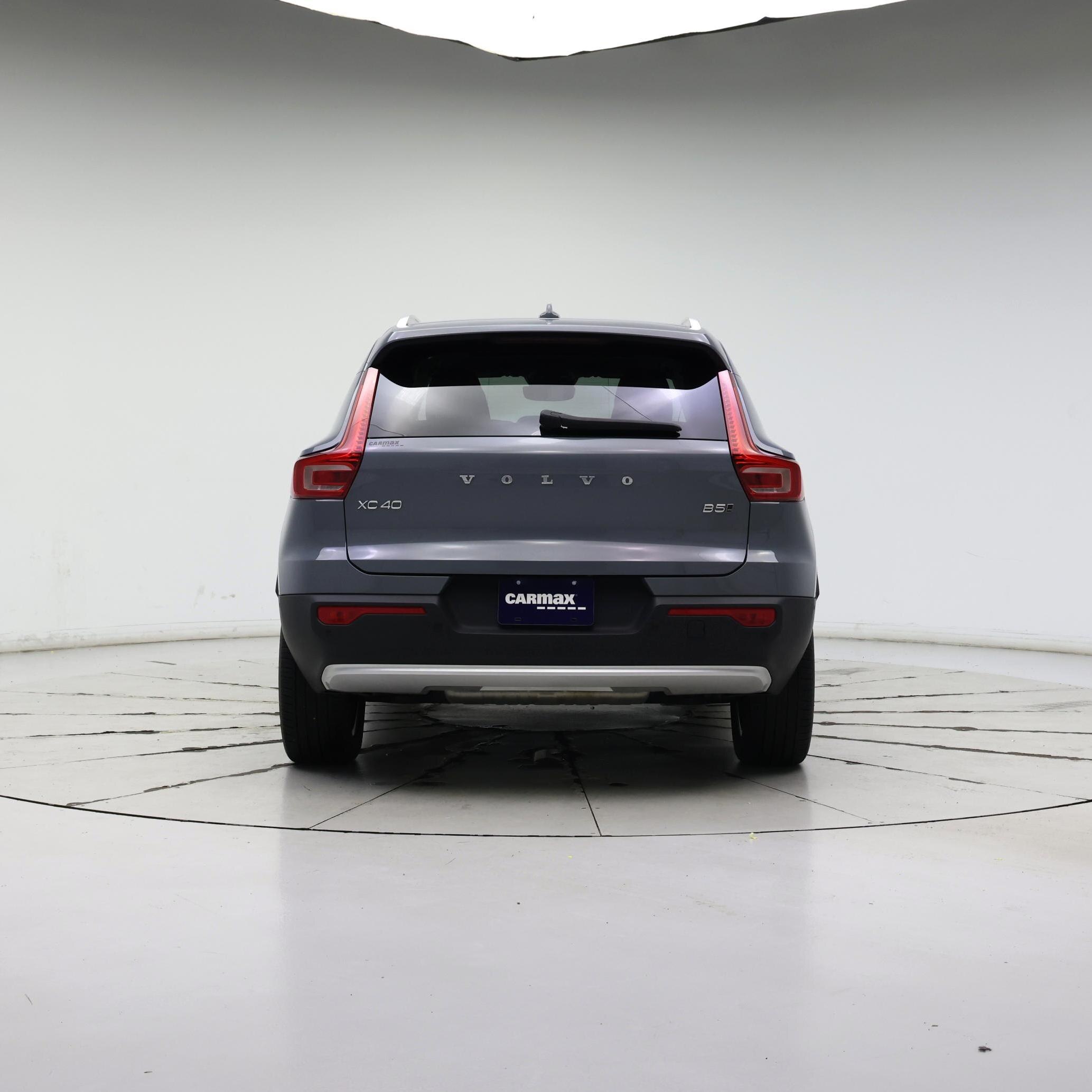 Thumbnail: 2023 Volvo XC40 - 6