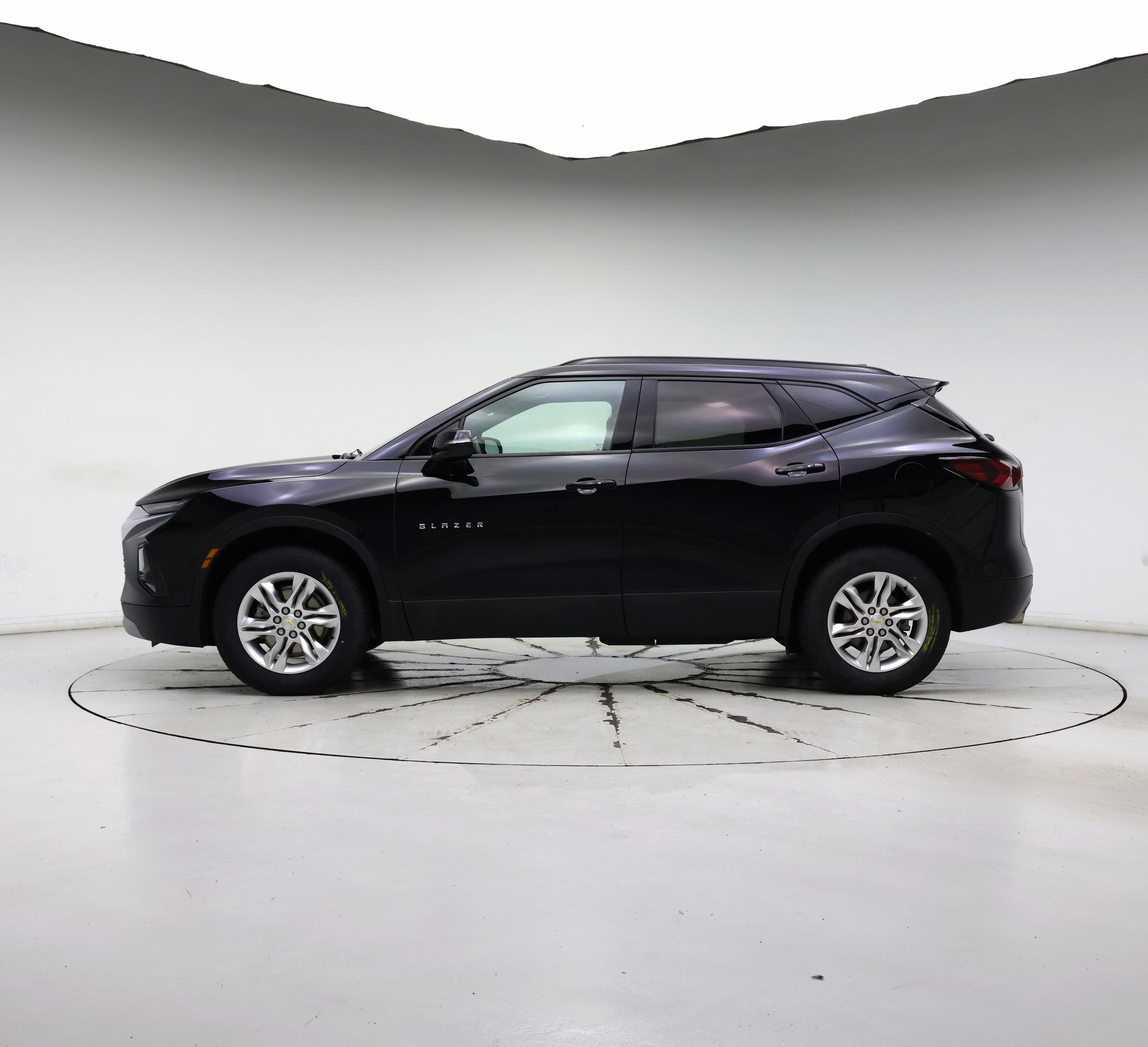 Thumbnail: 2022 Chevrolet Blazer - 3