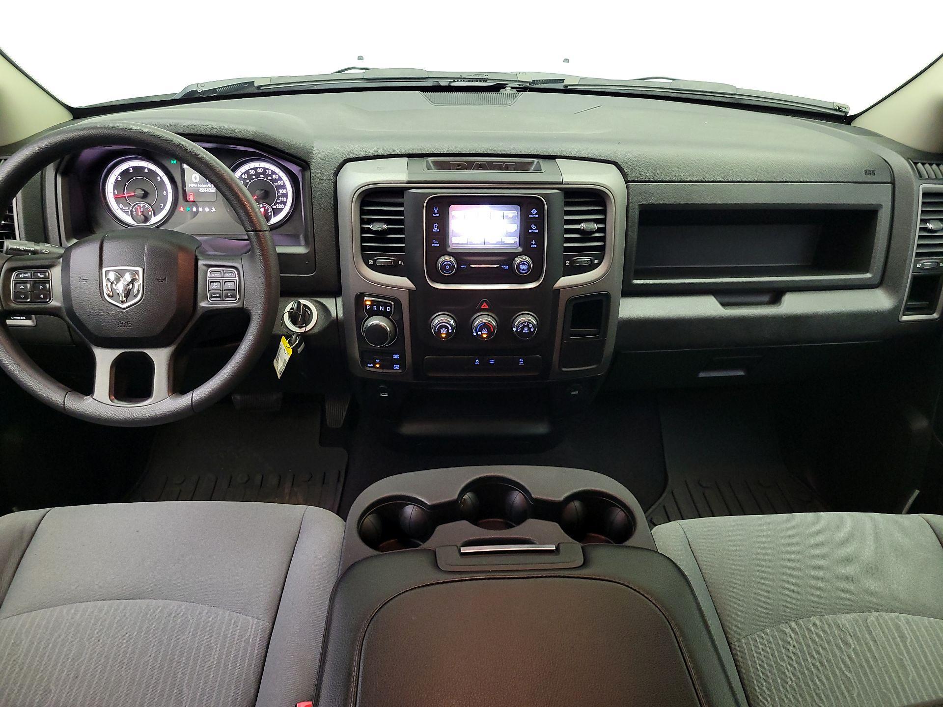 Thumbnail: 2022 RAM 1500 Classic - 9