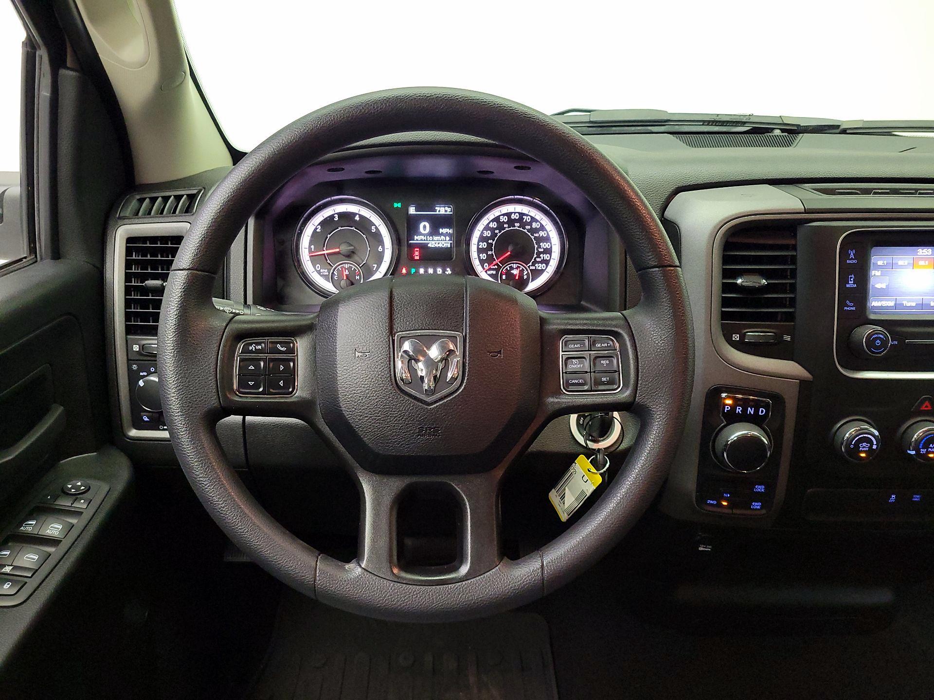 Thumbnail: 2022 RAM 1500 Classic - 10
