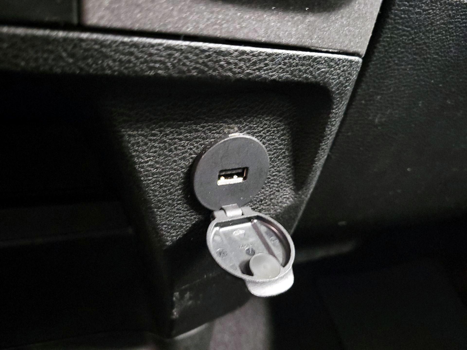 Thumbnail: 2022 RAM 1500 Classic - 18