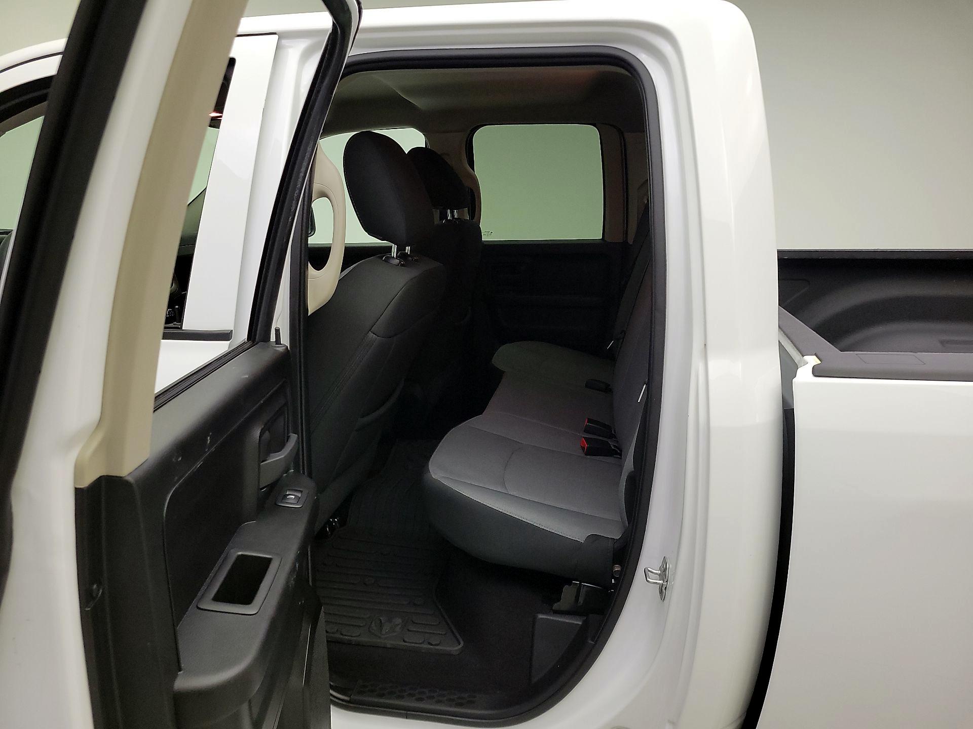 Thumbnail: 2022 RAM 1500 Classic - 19