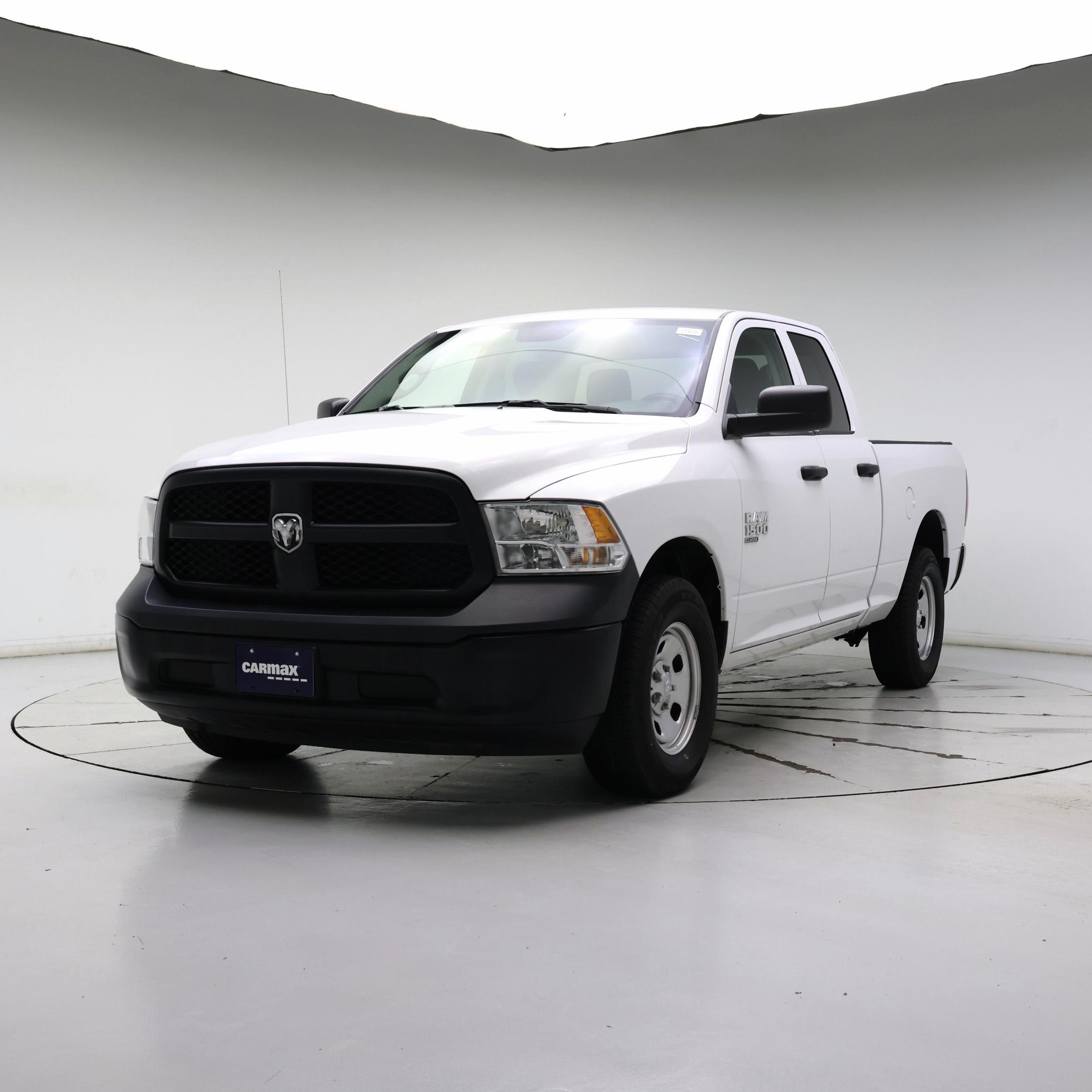 Thumbnail: 2022 RAM 1500 Classic - 4