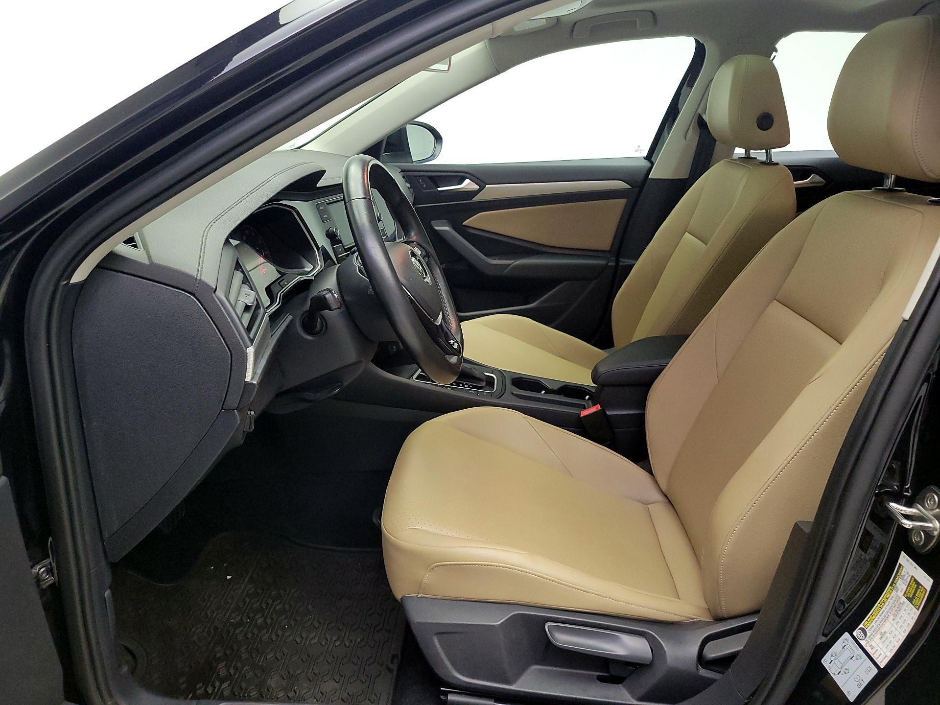 Thumbnail: 2019 Volkswagen Jetta - 11