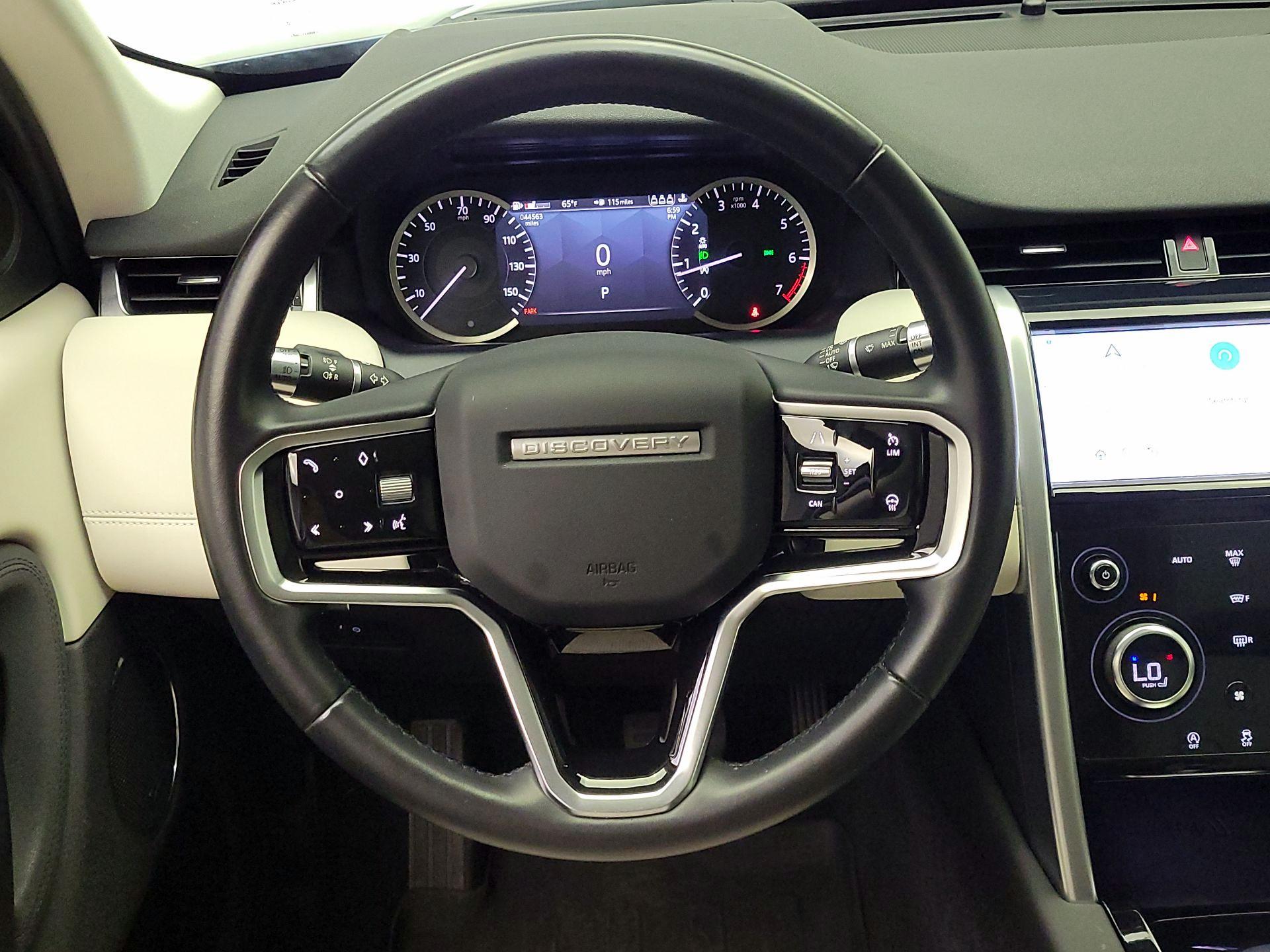 Thumbnail: 2022 Land Rover Discovery Sport - 10