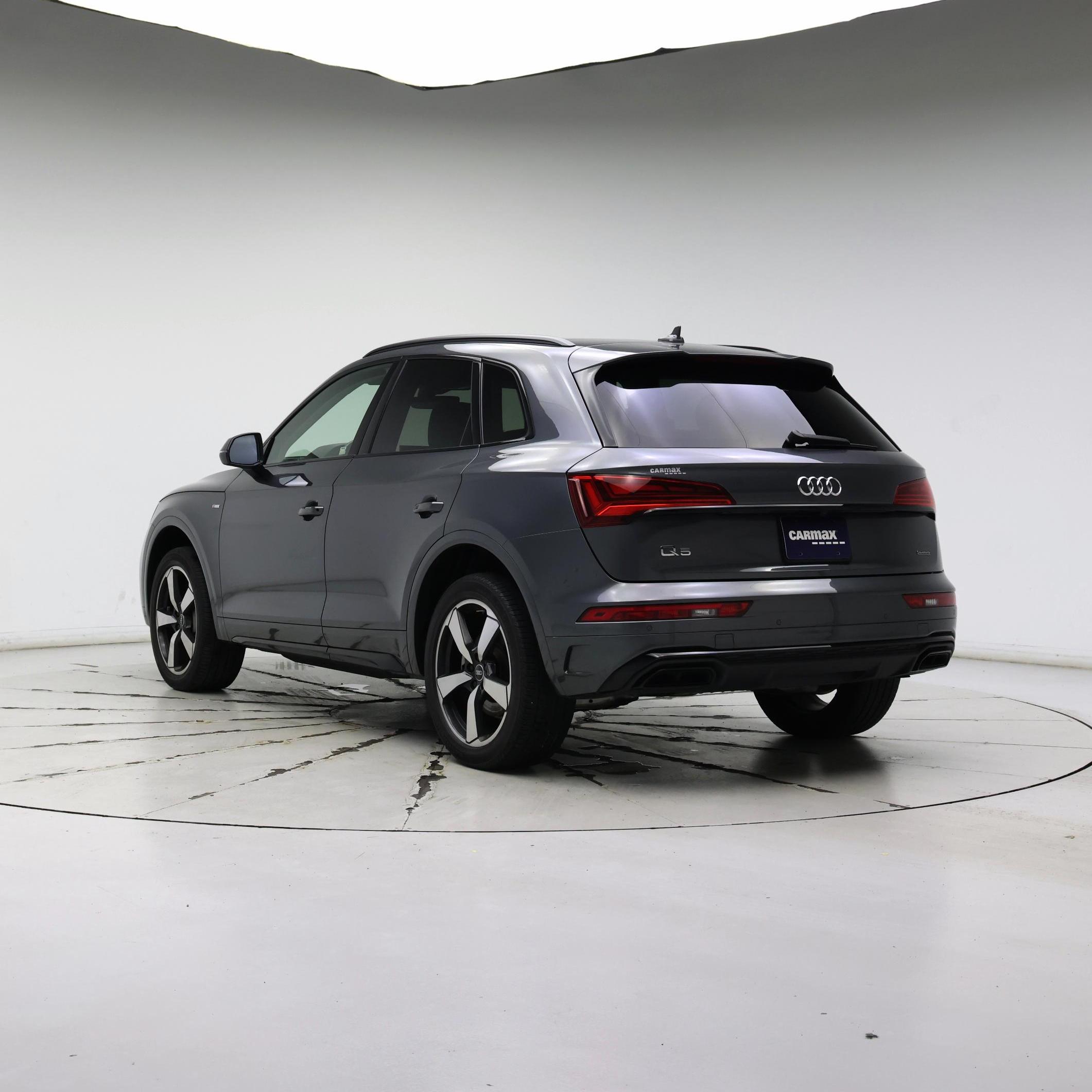 Thumbnail: 2022 Audi Q5 - 2