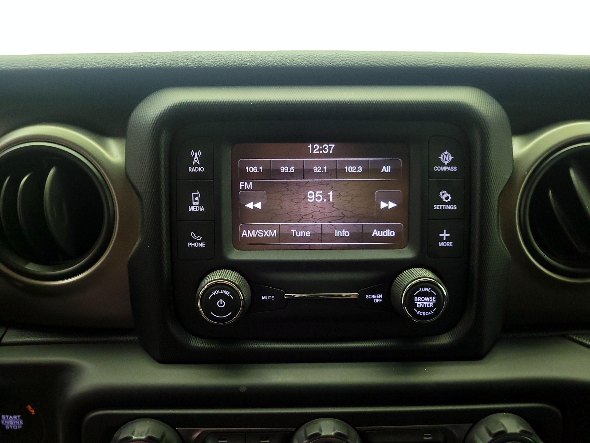 Thumbnail: 2020 Jeep Wrangler - 15