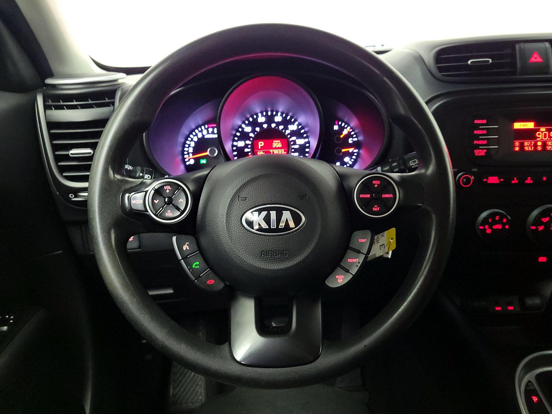 Thumbnail: 2014 Kia Soul - 10