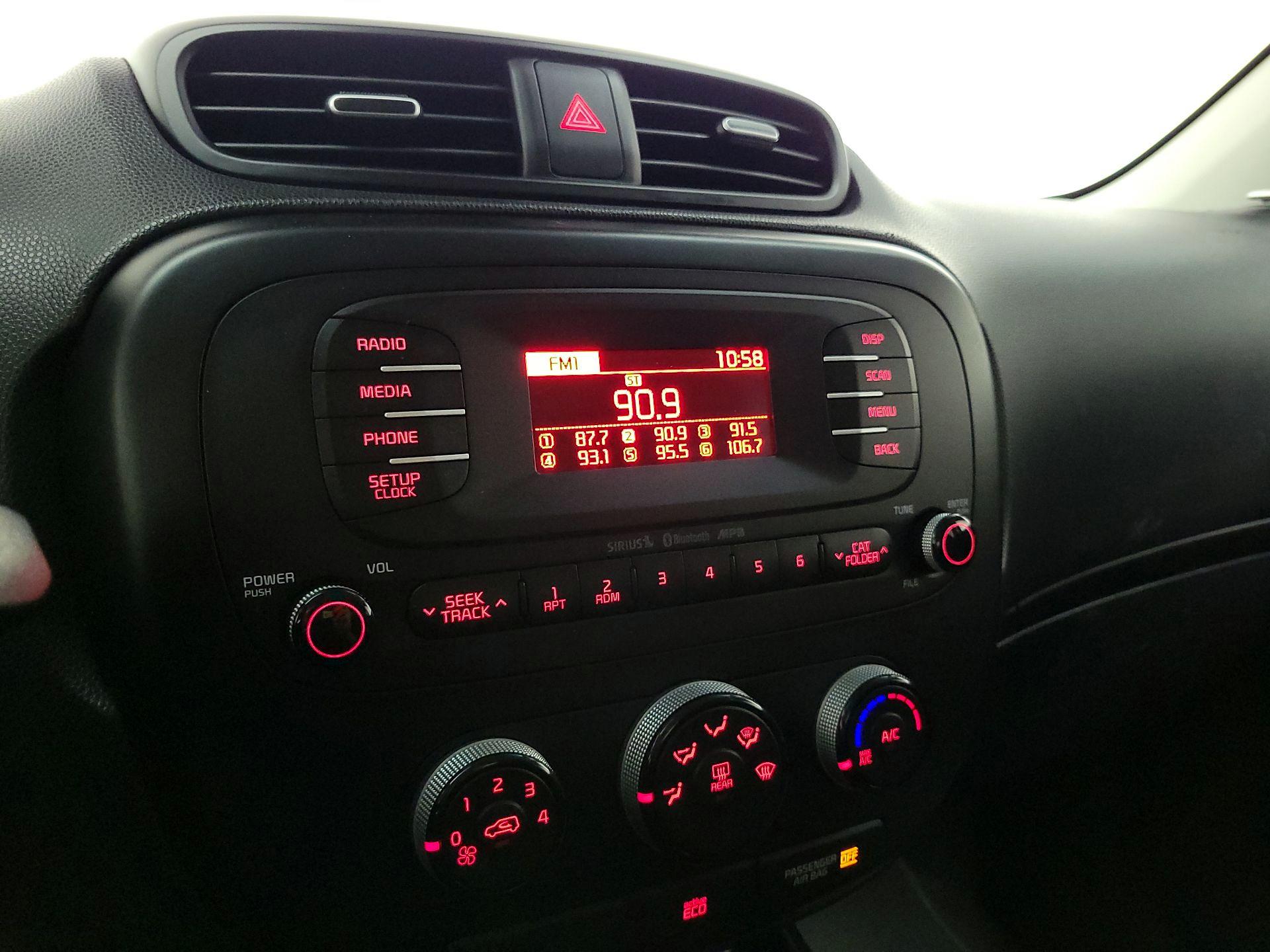 Thumbnail: 2014 Kia Soul - 14