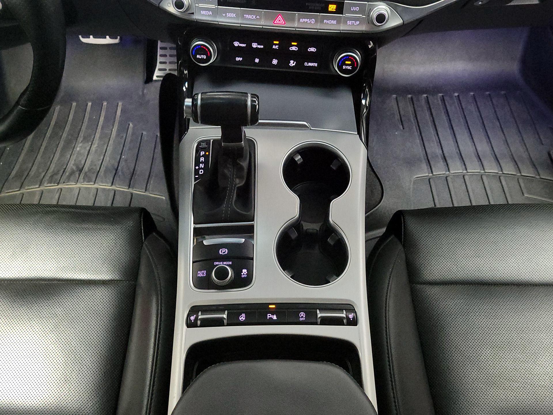 Thumbnail: 2019 Kia Stinger - 17