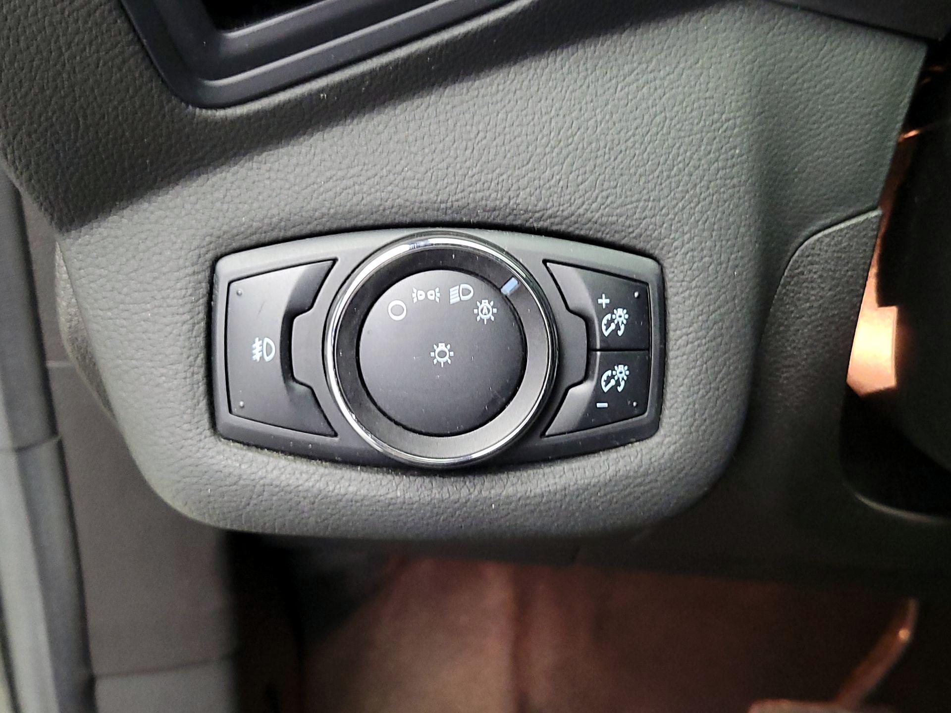 Thumbnail: 2014 Ford Escape - 13