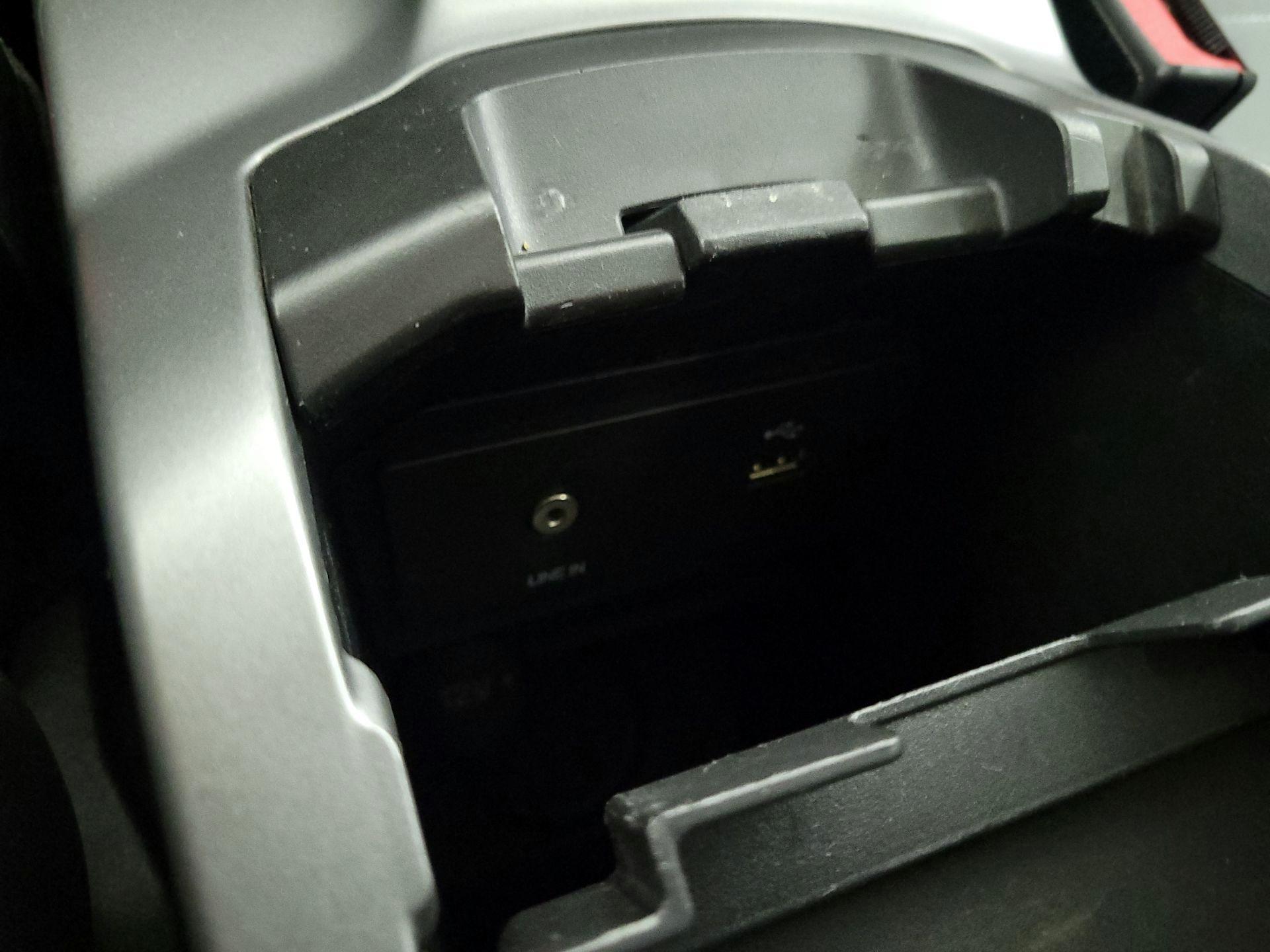 Thumbnail: 2014 Ford Escape - 18