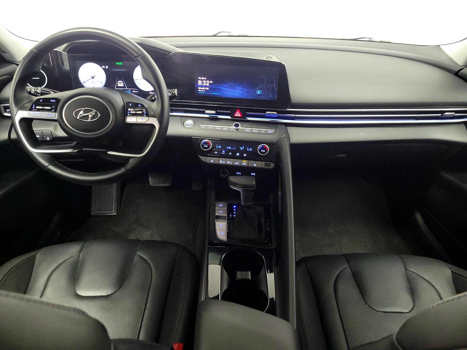 Thumbnail: 2022 Hyundai Elantra - 9