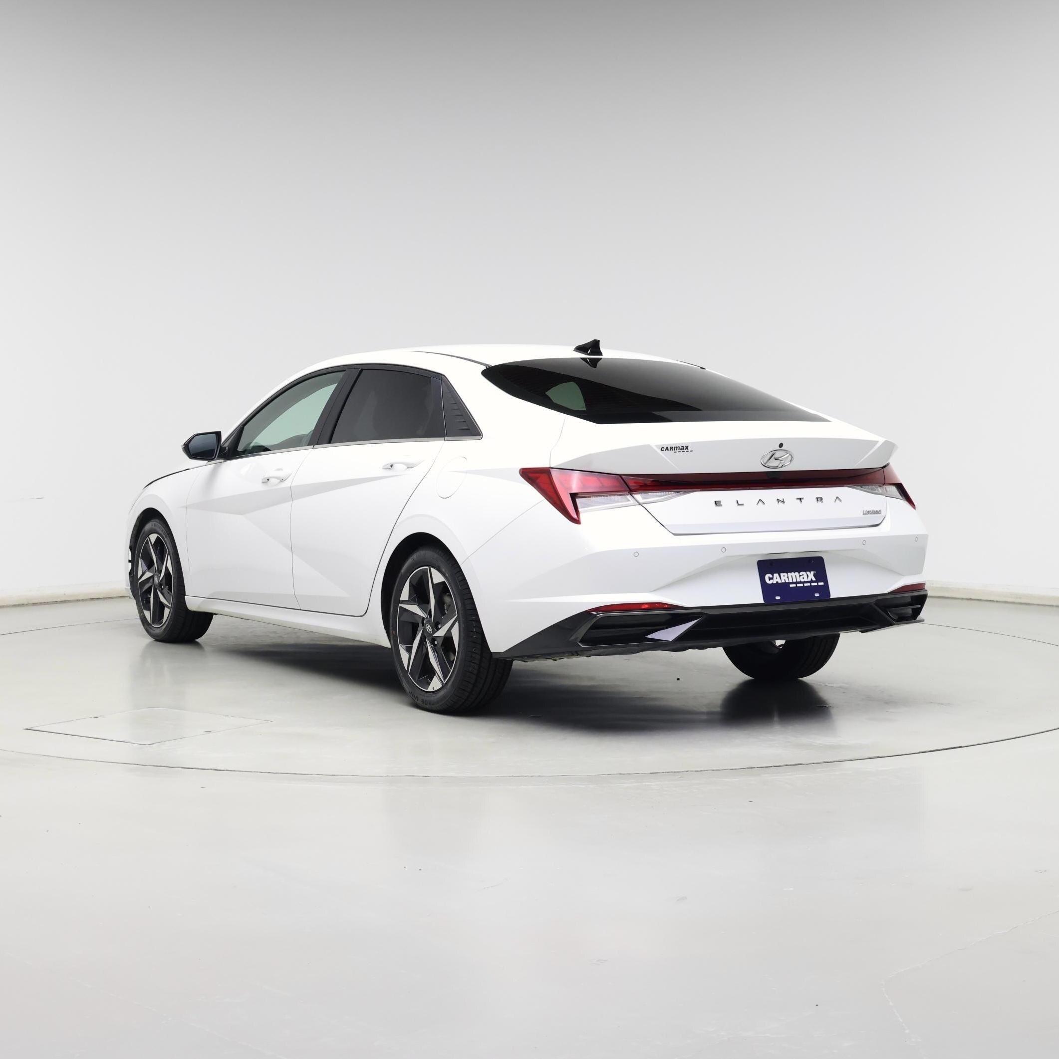 Thumbnail: 2022 Hyundai Elantra - 2