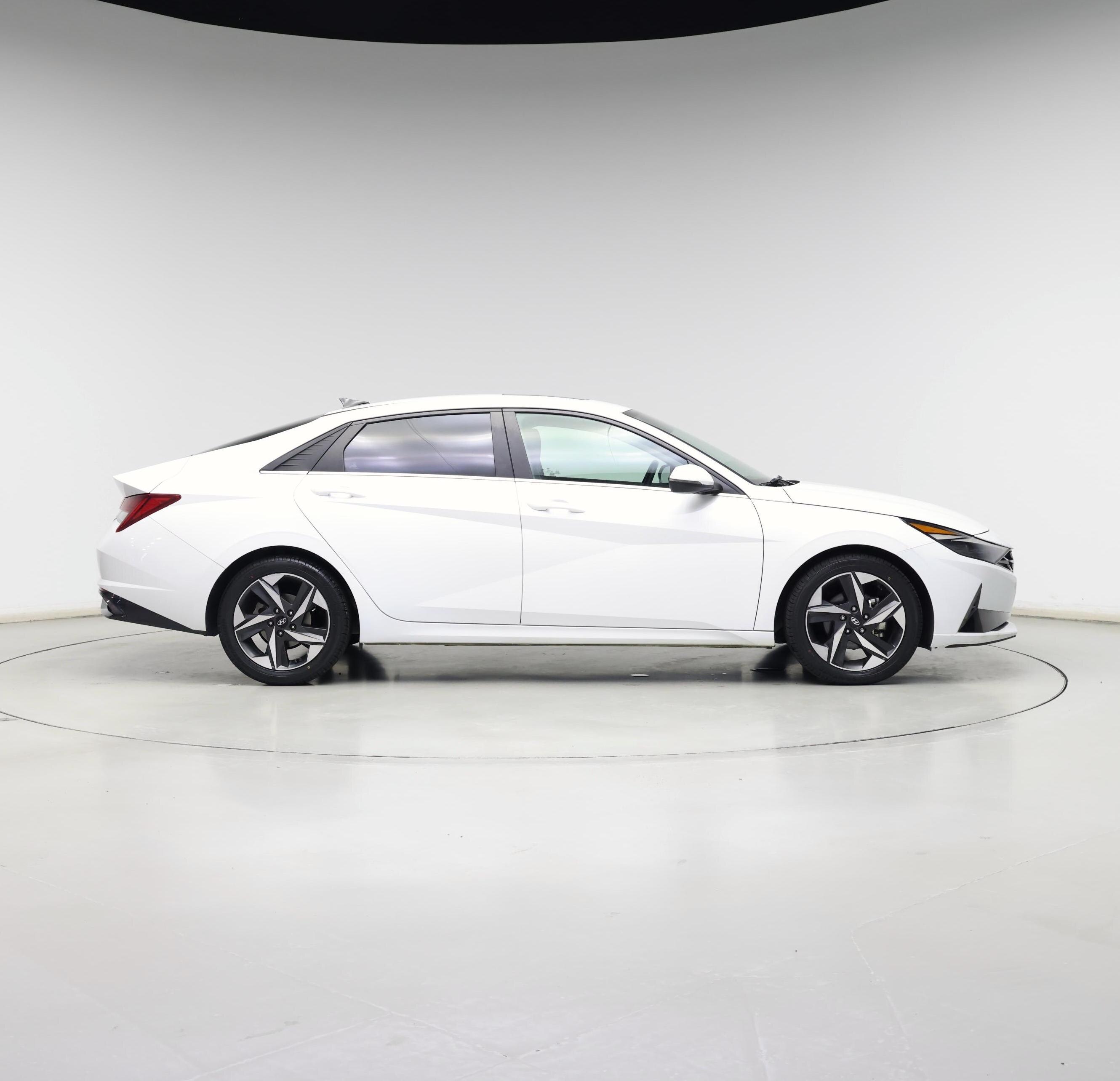 Thumbnail: 2022 Hyundai Elantra - 7