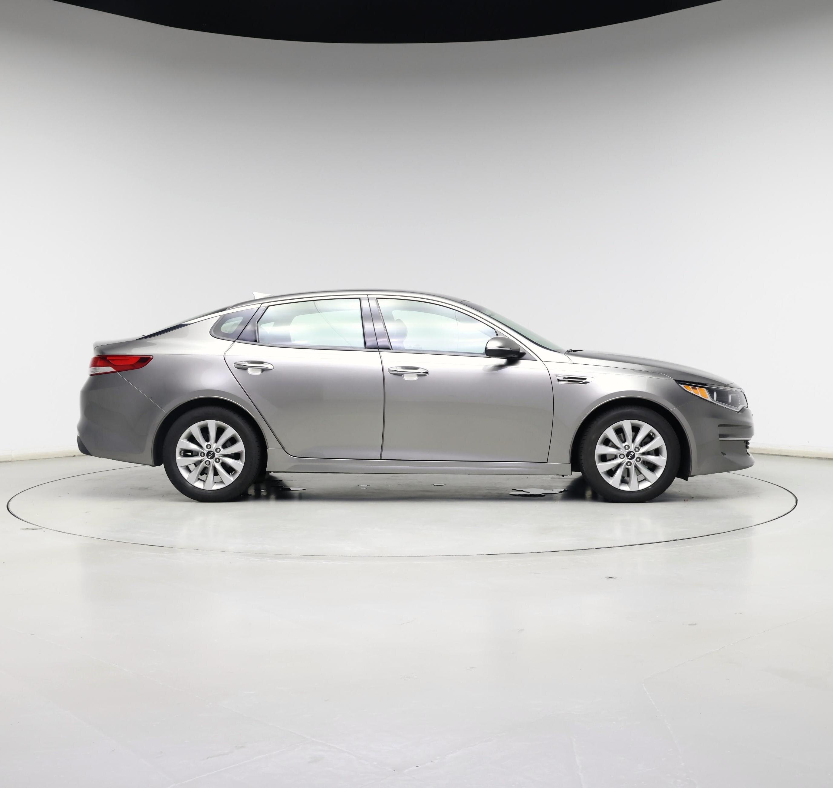 Thumbnail: 2016 Kia Optima - 7