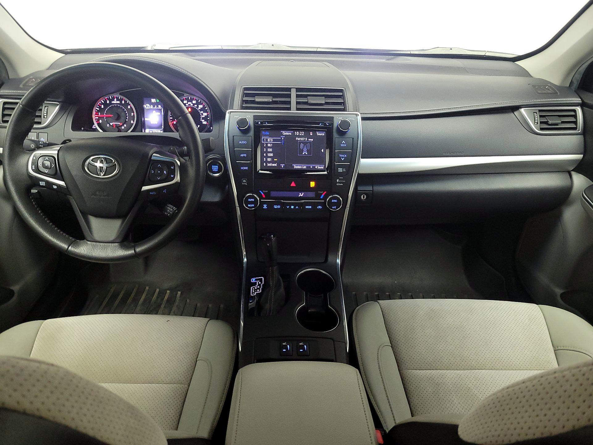 Thumbnail: 2015 Toyota Camry - 9