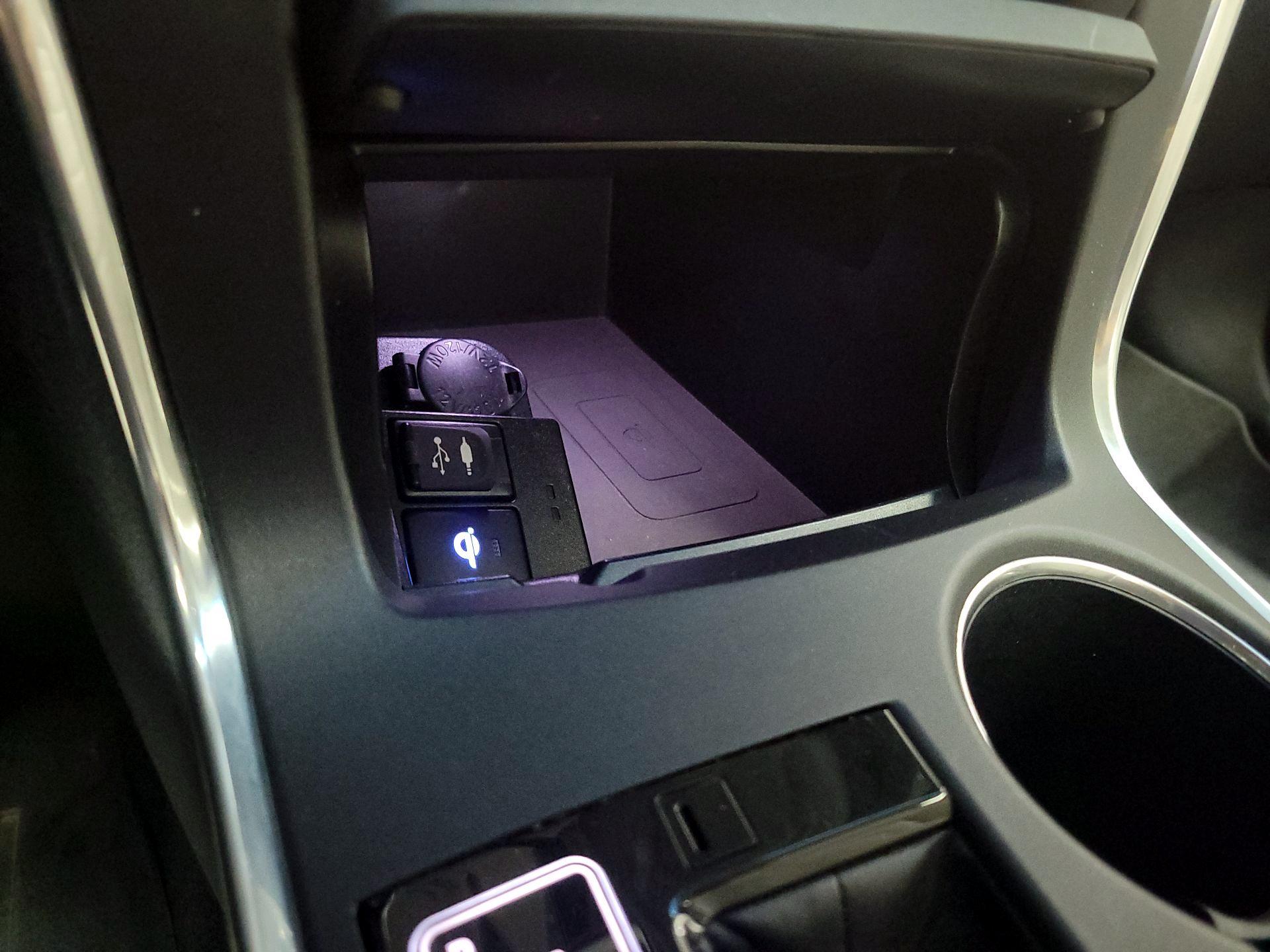 Thumbnail: 2015 Toyota Camry - 19