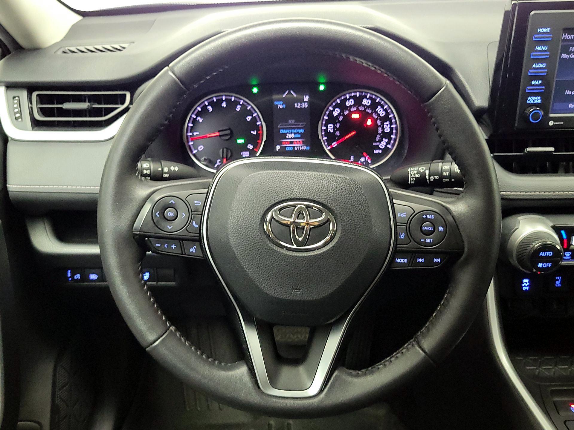 Thumbnail: 2021 Toyota RAV4 - 10