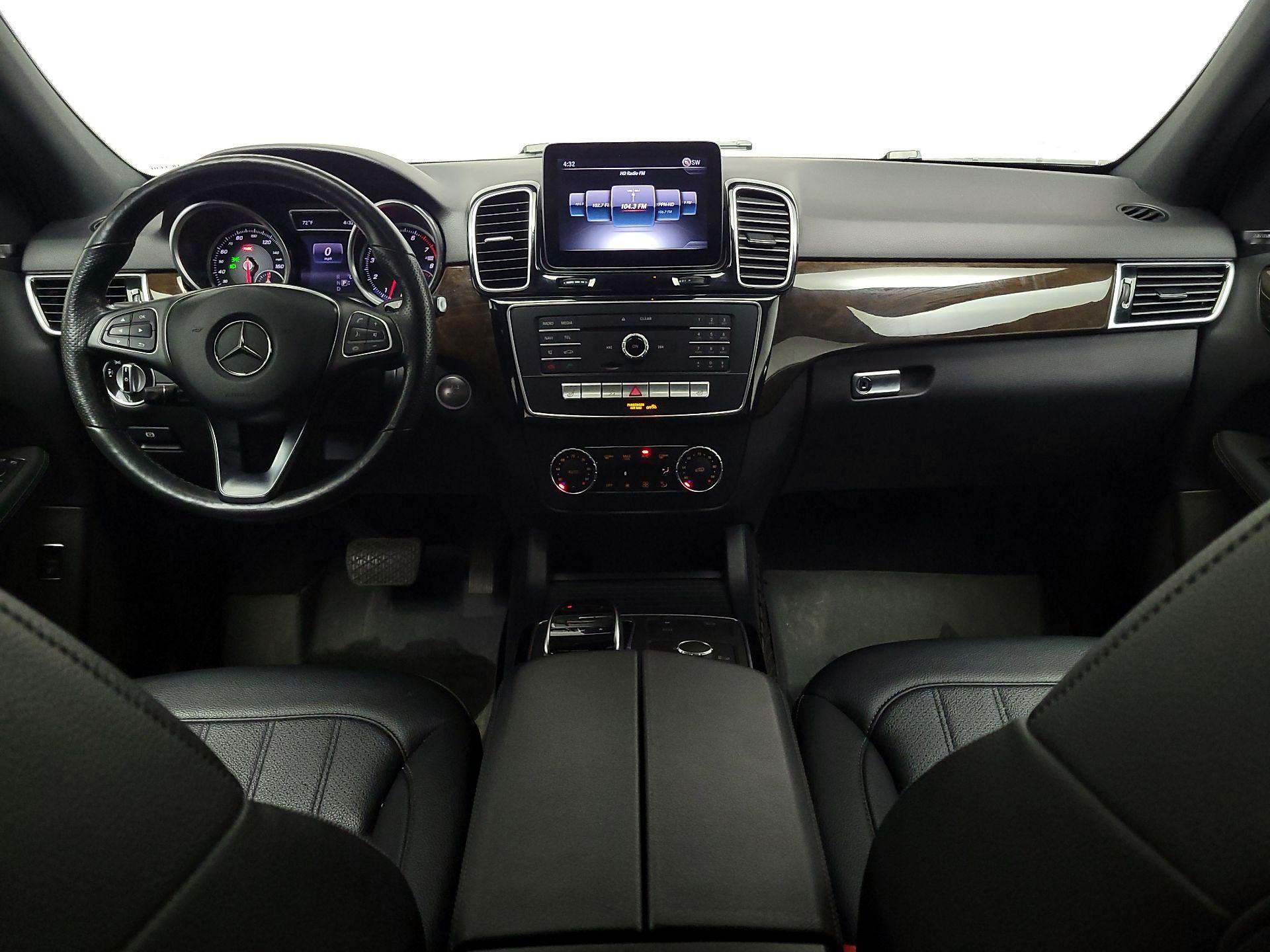 Thumbnail: 2017 Mercedes-Benz GLE - 9