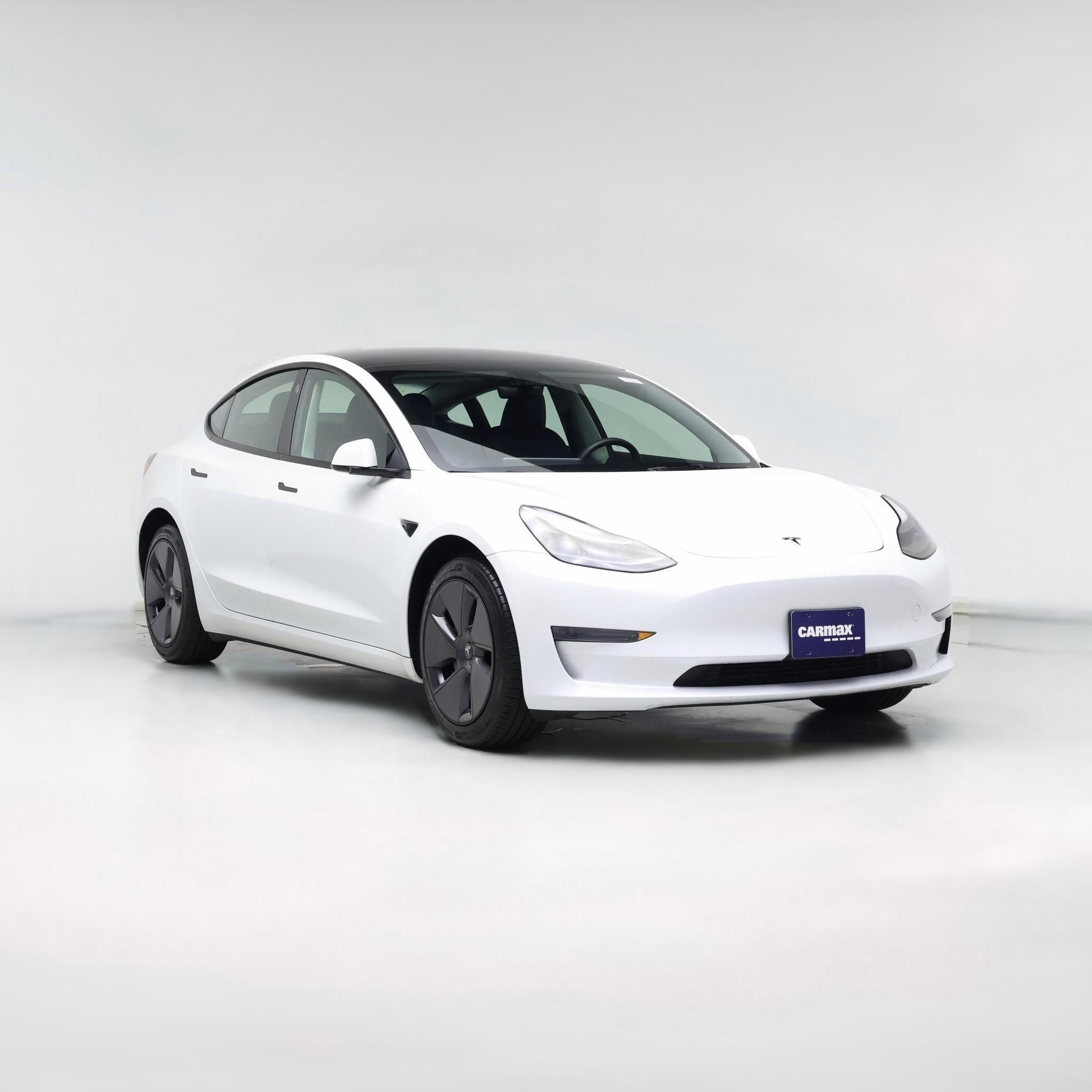 Thumbnail: 2023 Tesla Model 3 - 1