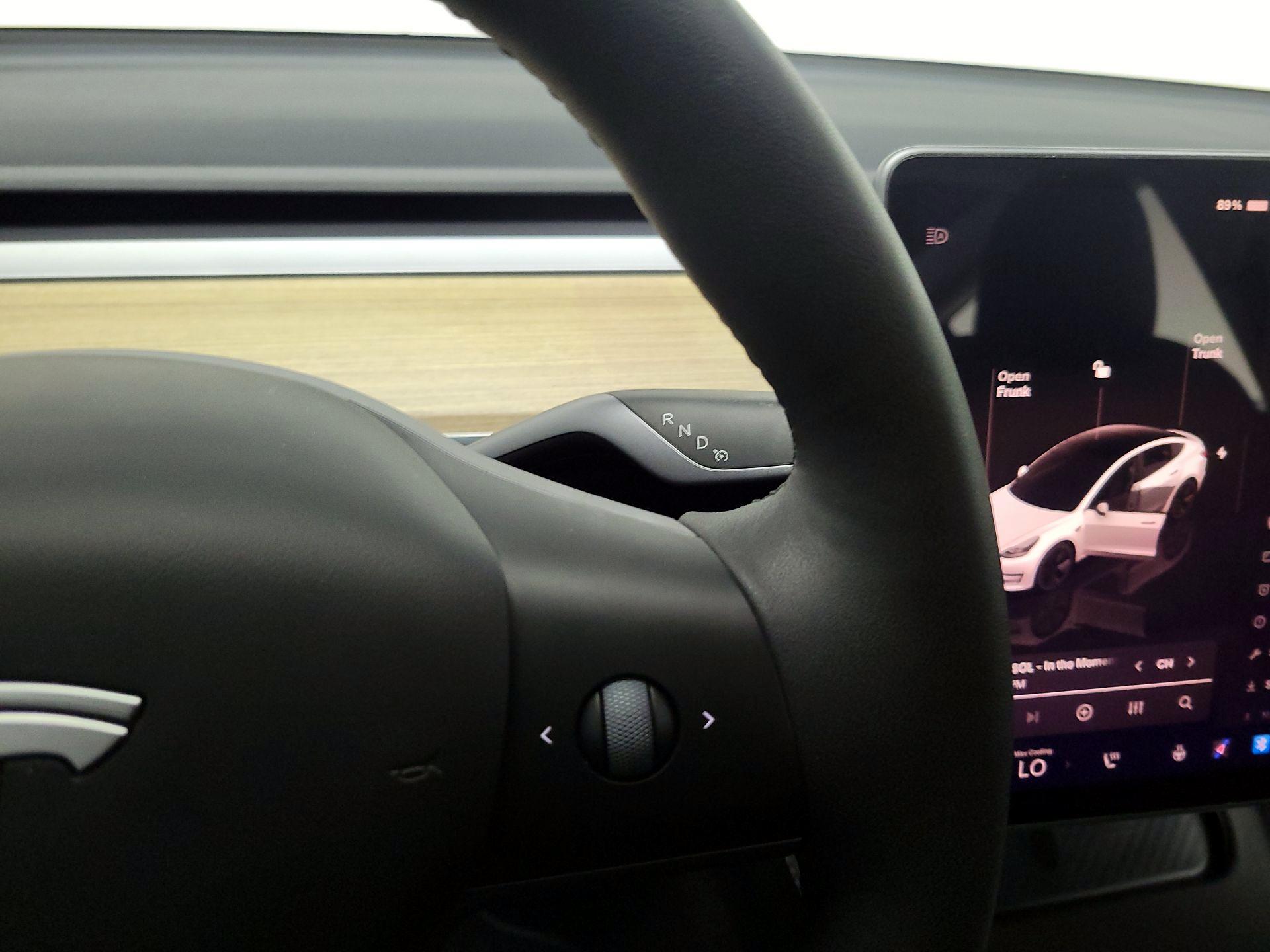 Thumbnail: 2023 Tesla Model 3 - 17