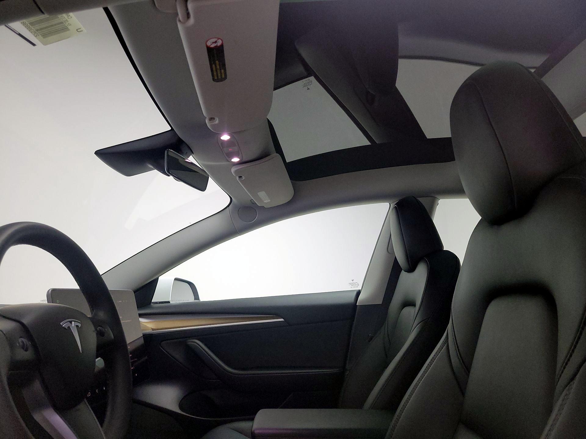 Thumbnail: 2023 Tesla Model 3 - 18