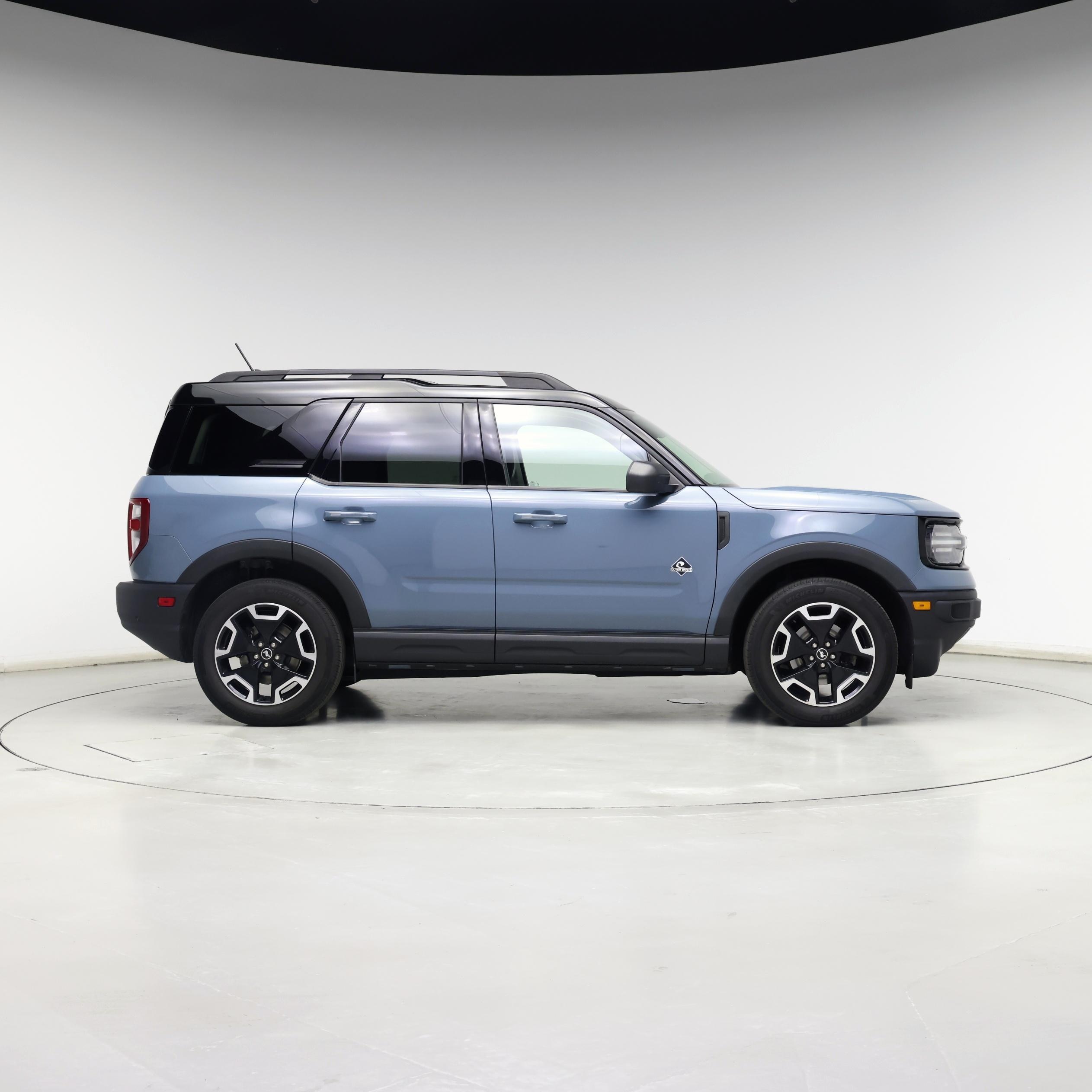 Thumbnail: 2021 Ford Bronco Sport - 7