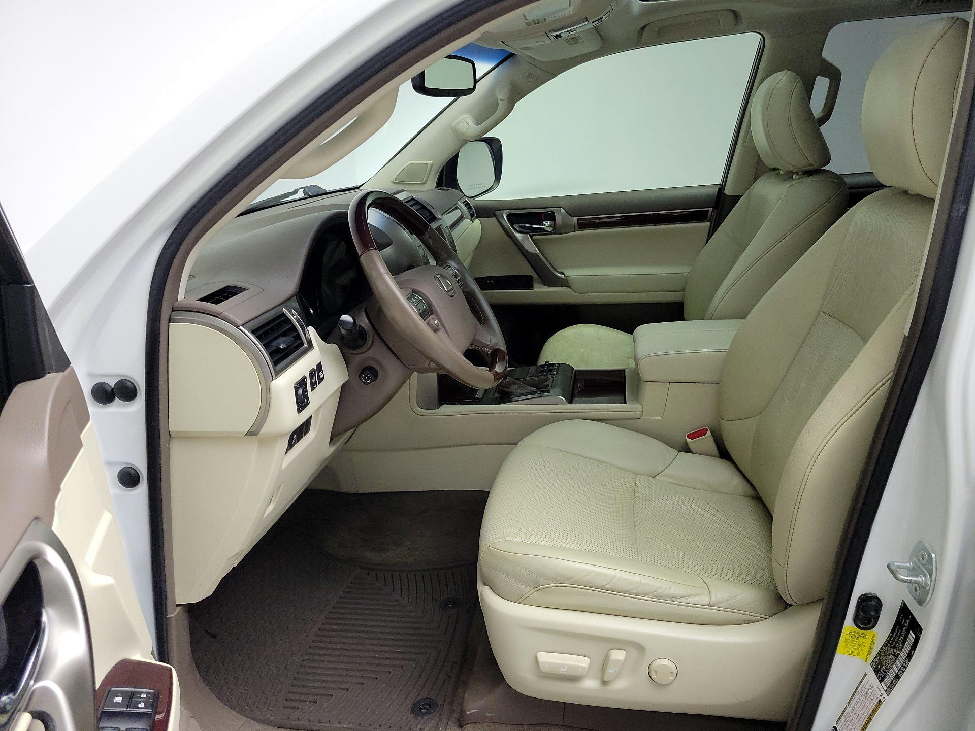 Thumbnail: 2015 Lexus GX - 11