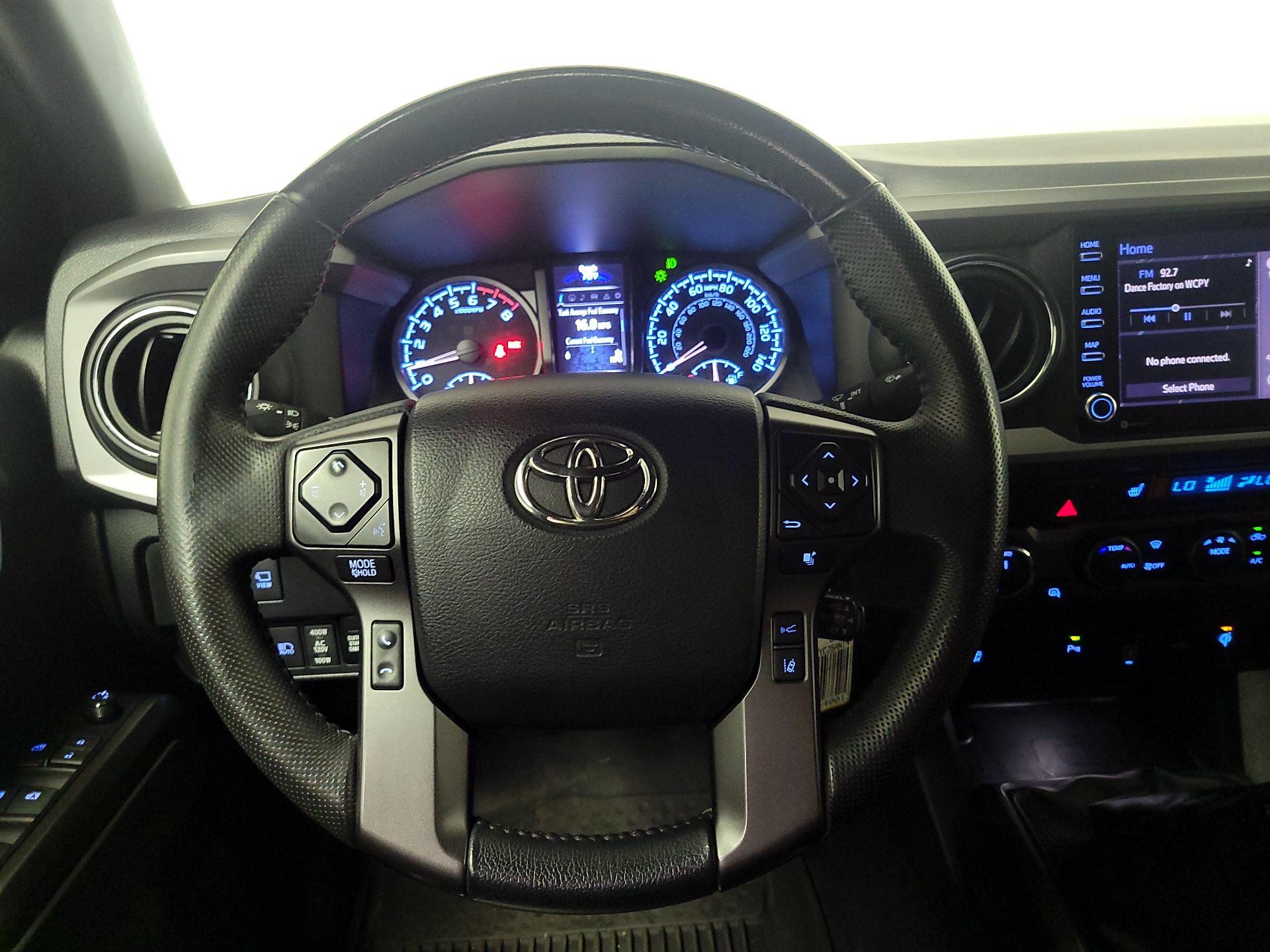 Thumbnail: 2022 Toyota Tacoma - 10