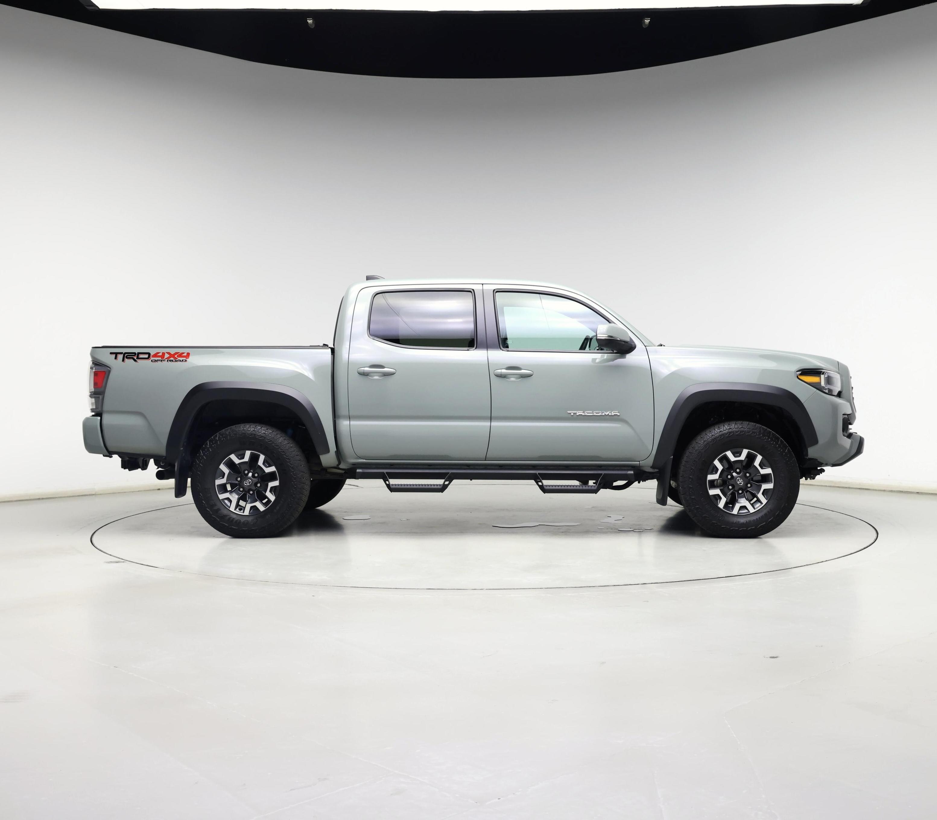 Thumbnail: 2022 Toyota Tacoma - 7