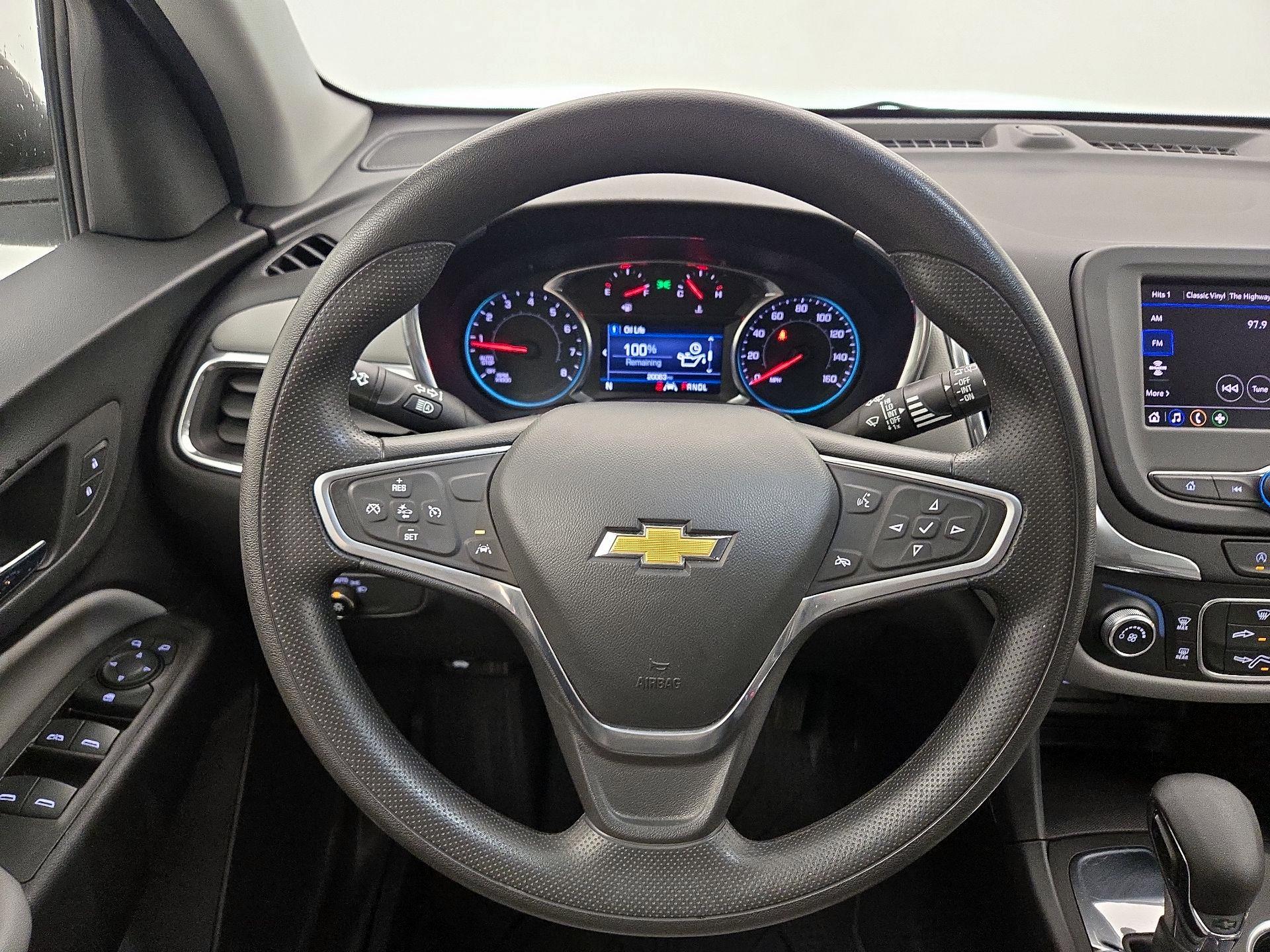 Thumbnail: 2022 Chevrolet Equinox - 10