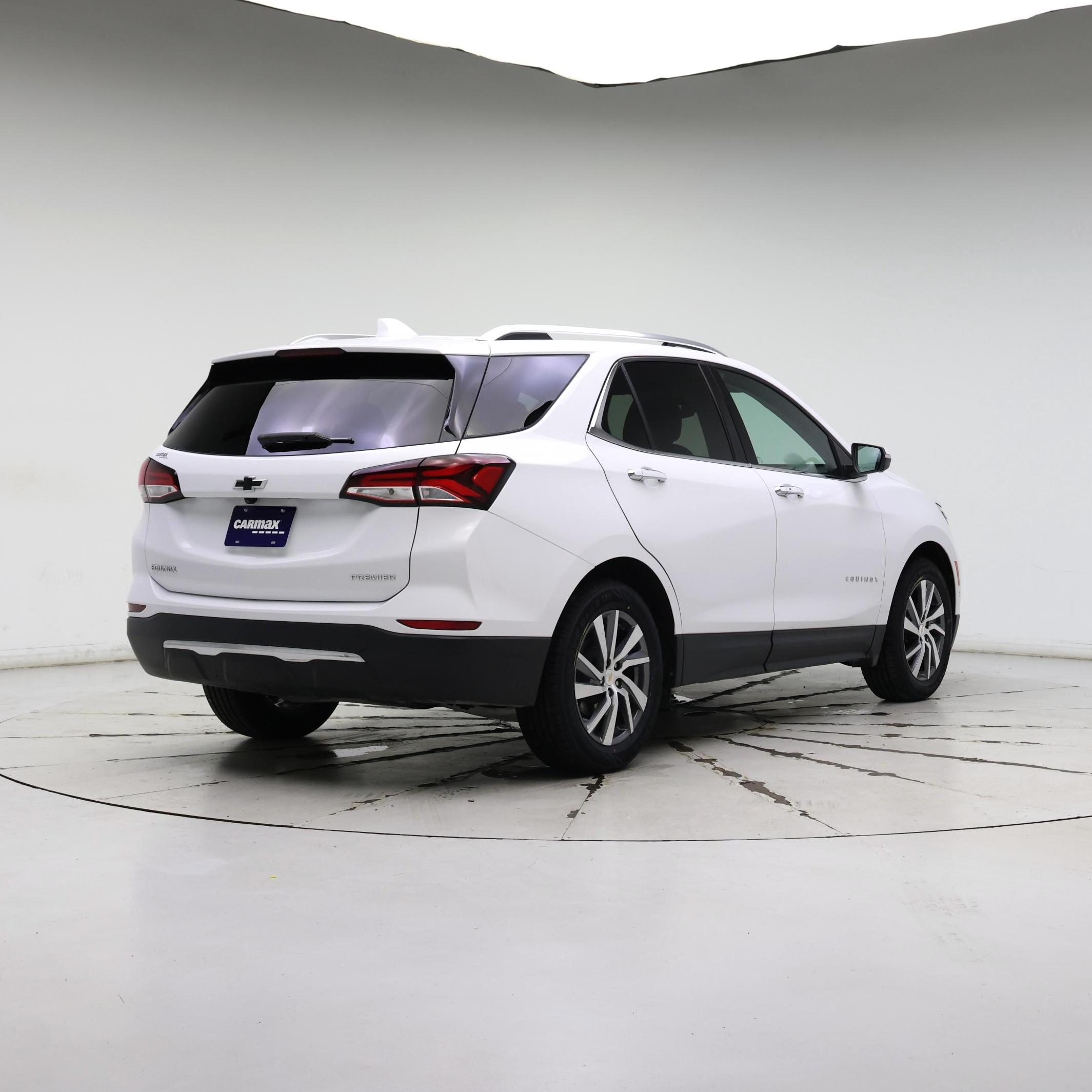 Thumbnail: 2022 Chevrolet Equinox - 8