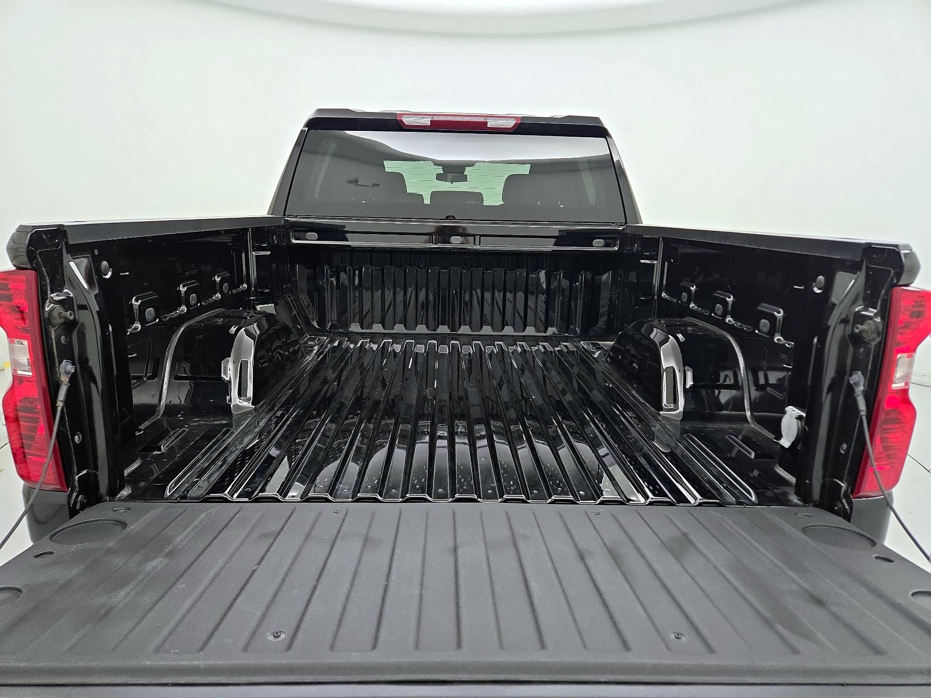 Thumbnail: 2022 Chevrolet Silverado 1500 - 20