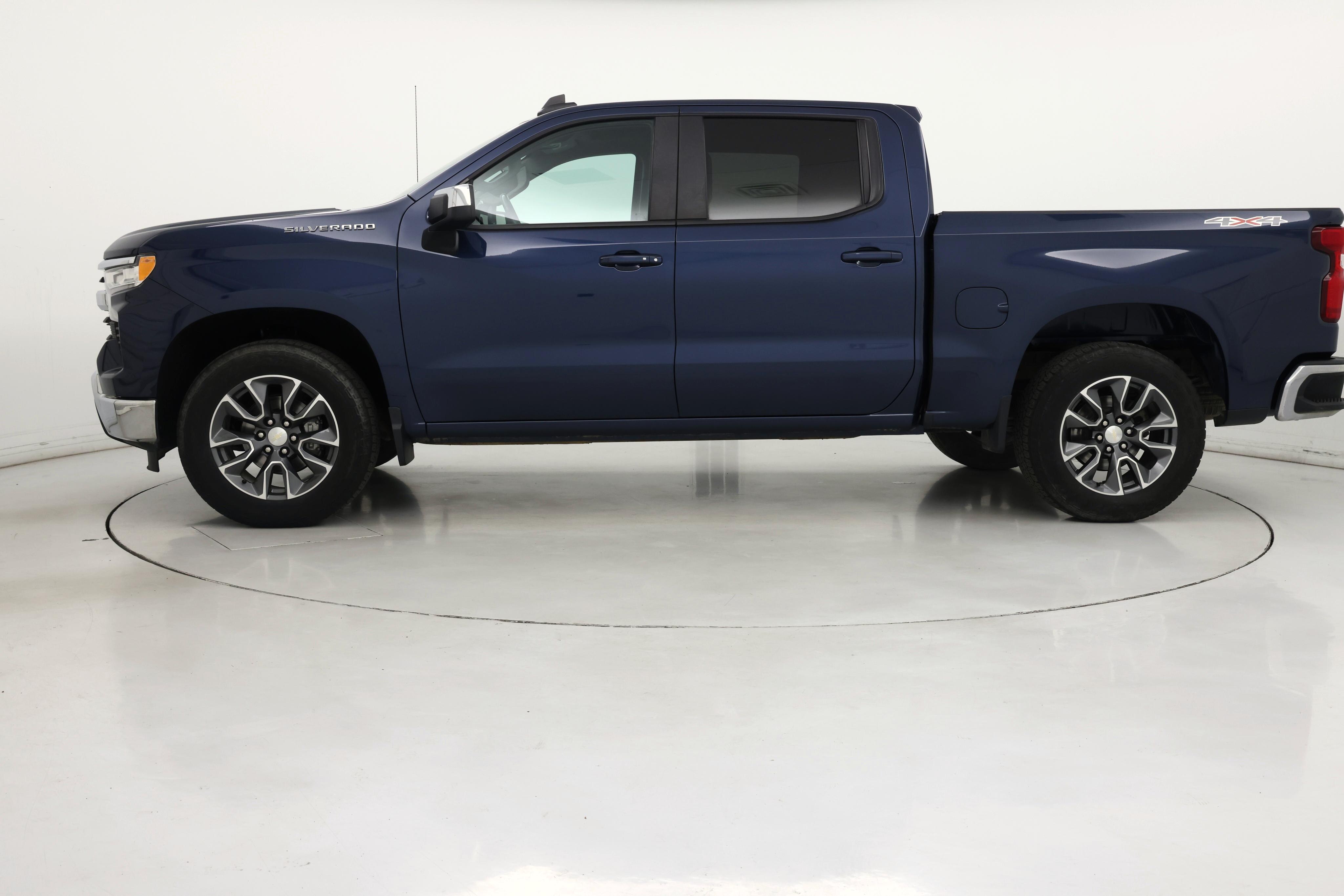 Thumbnail: 2022 Chevrolet Silverado 1500 - 3