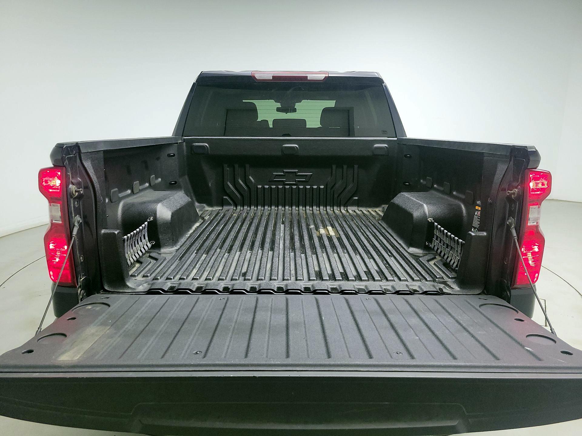 Thumbnail: 2022 Chevrolet Silverado 1500 - 18