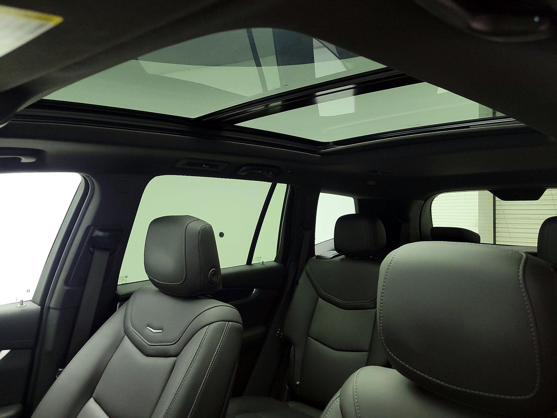 Thumbnail: 2023 Cadillac XT6 - 20