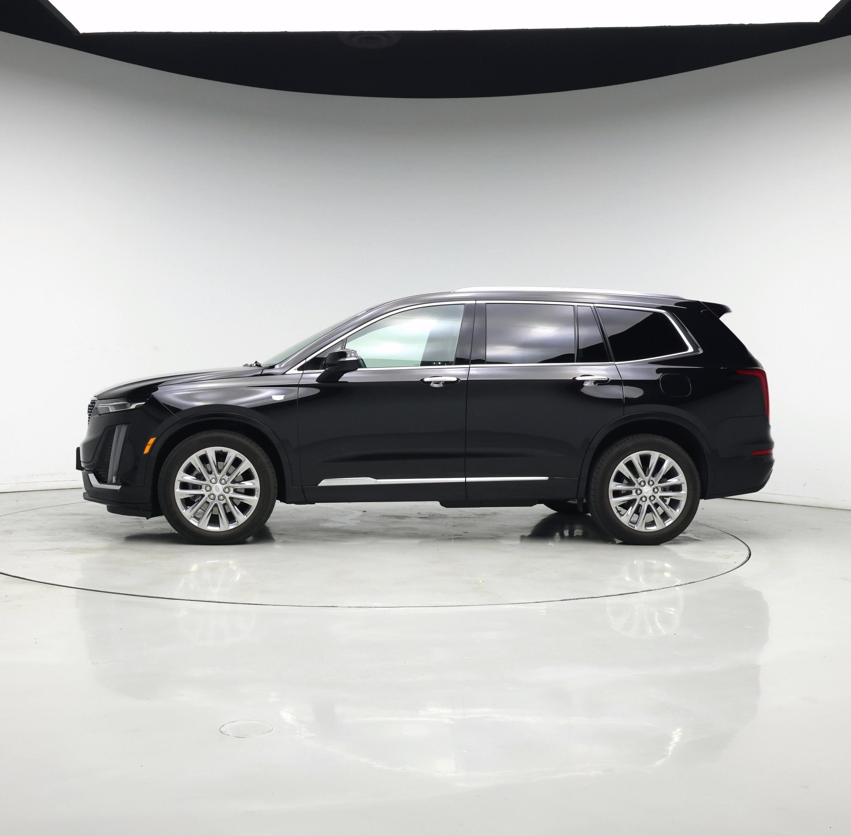 Thumbnail: 2023 Cadillac XT6 - 3