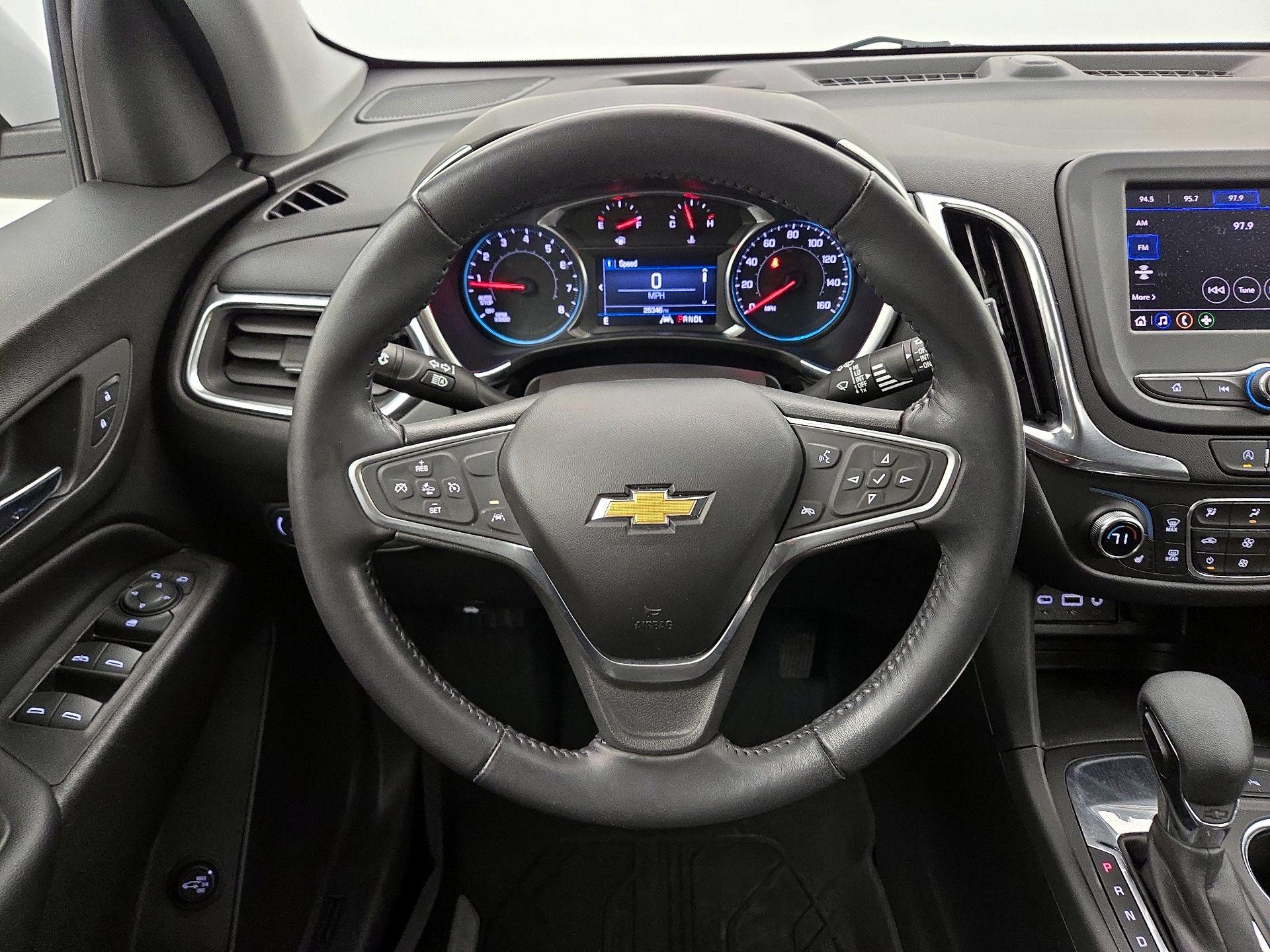 Thumbnail: 2022 Chevrolet Equinox - 10